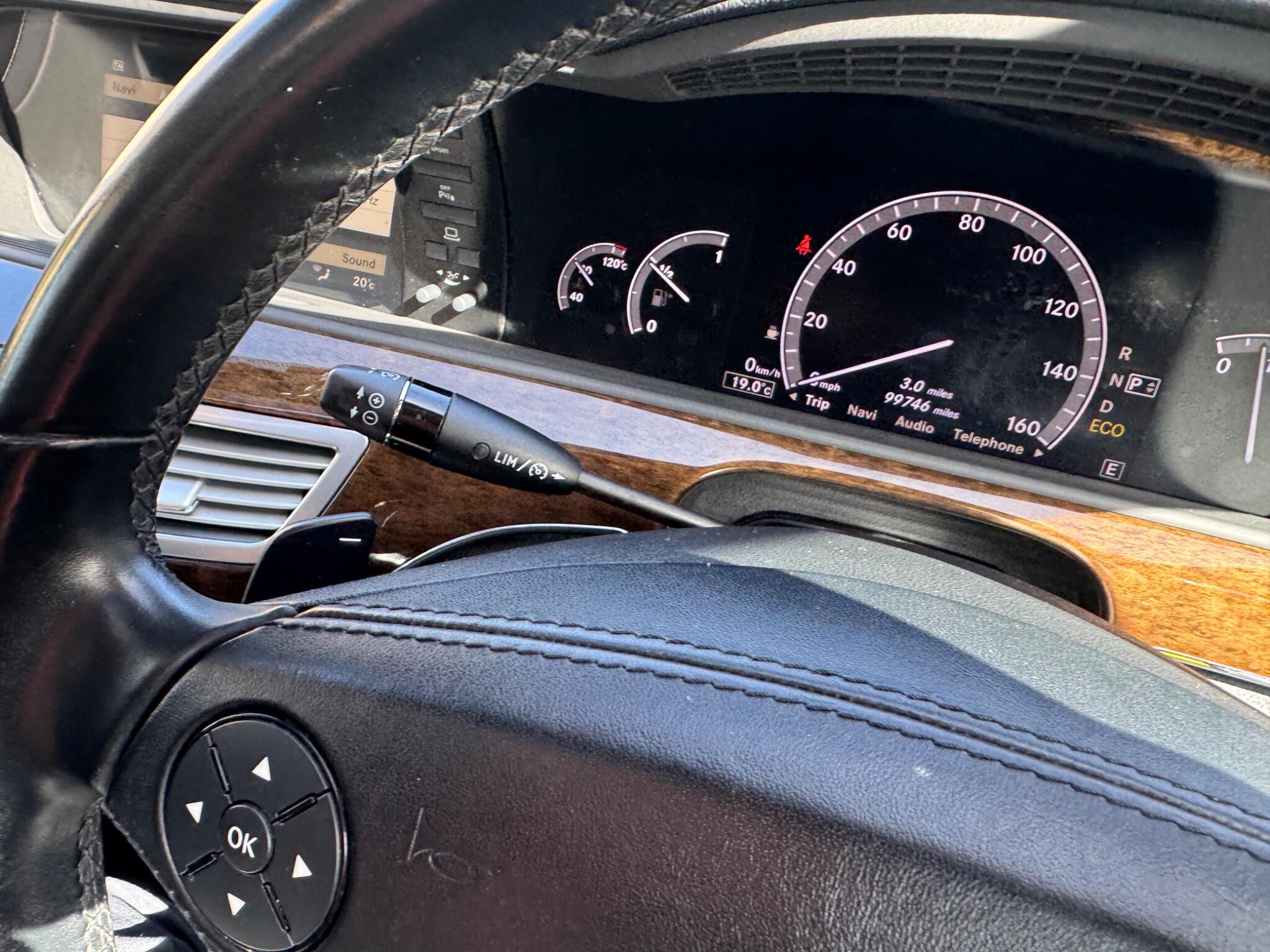 Mercedes-Benz S-Class view 59
