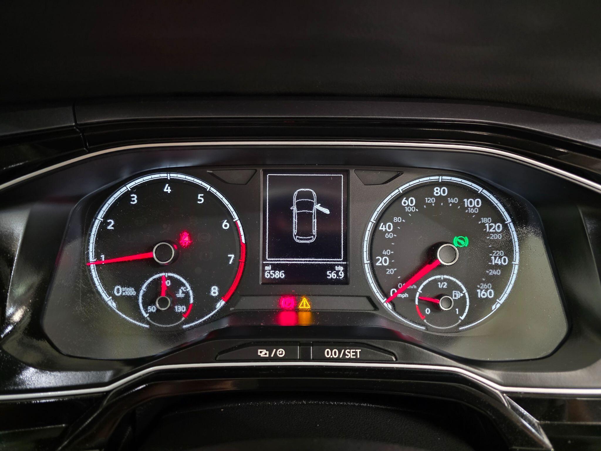 Volkswagen Polo view 12