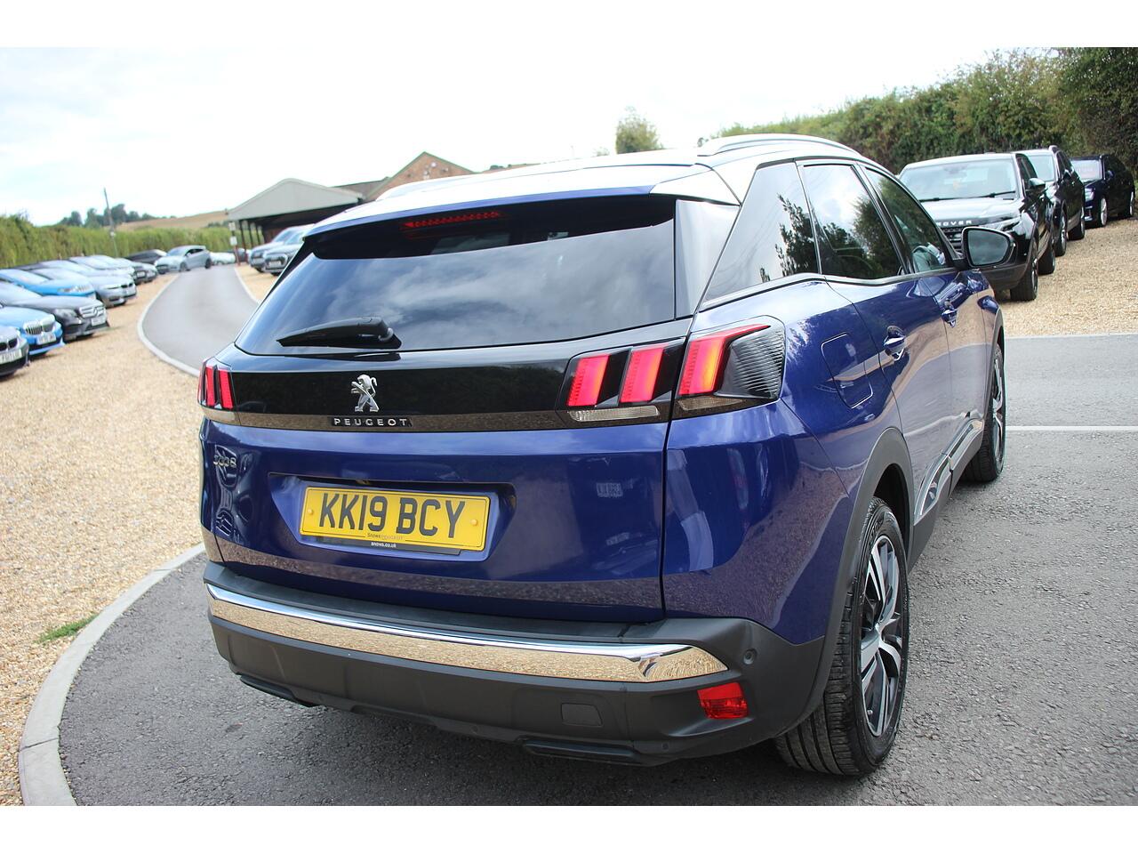 Peugeot 3008 view 12