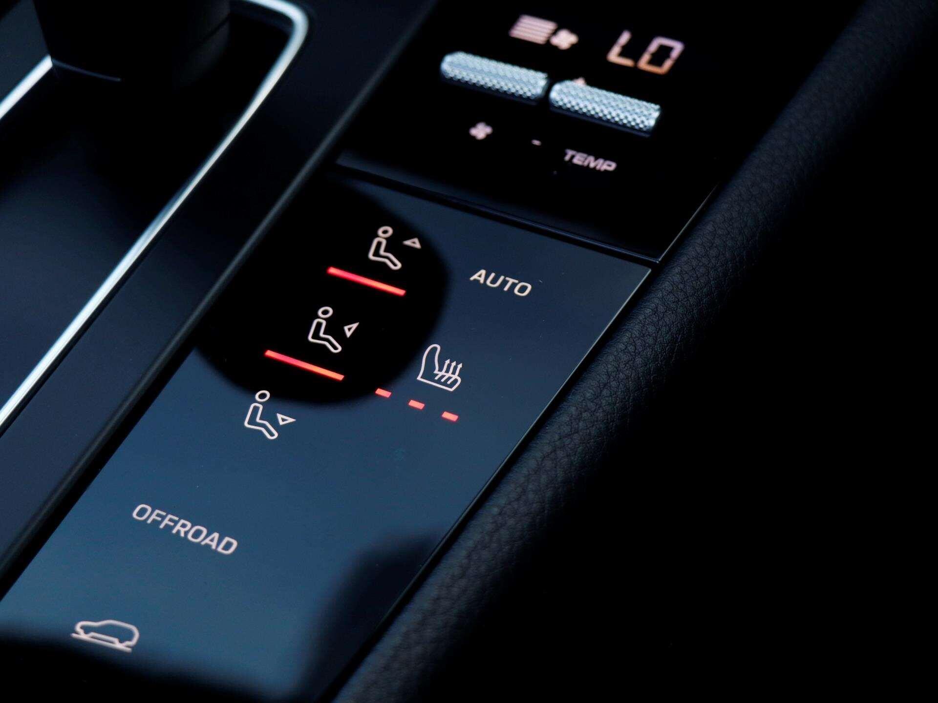 Porsche Macan view 19
