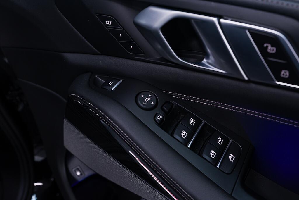 BMW X5 view 32