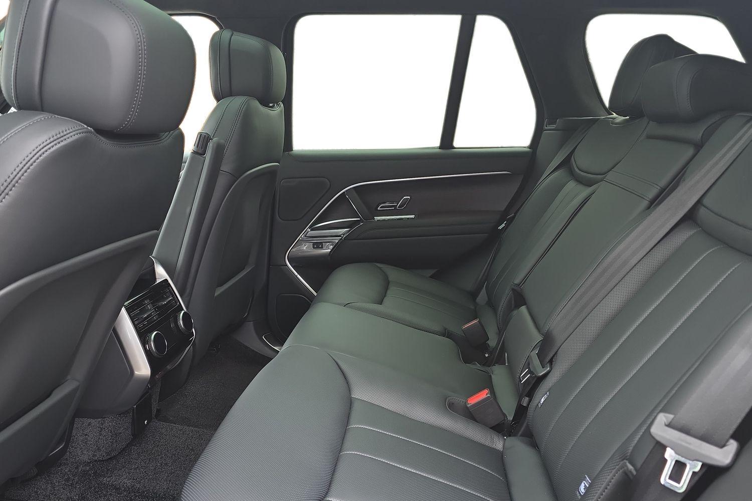 Land Rover Range Rover view 4