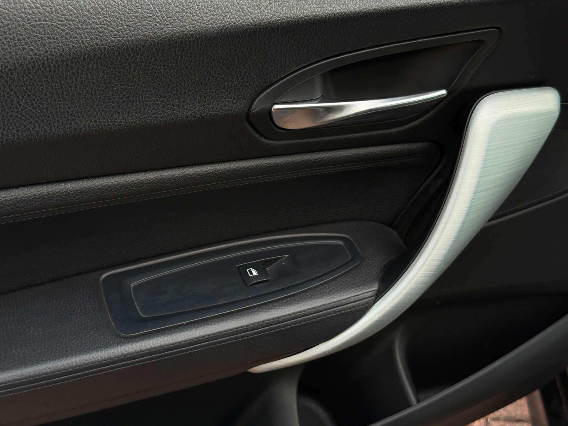 BMW 2 Series view 33