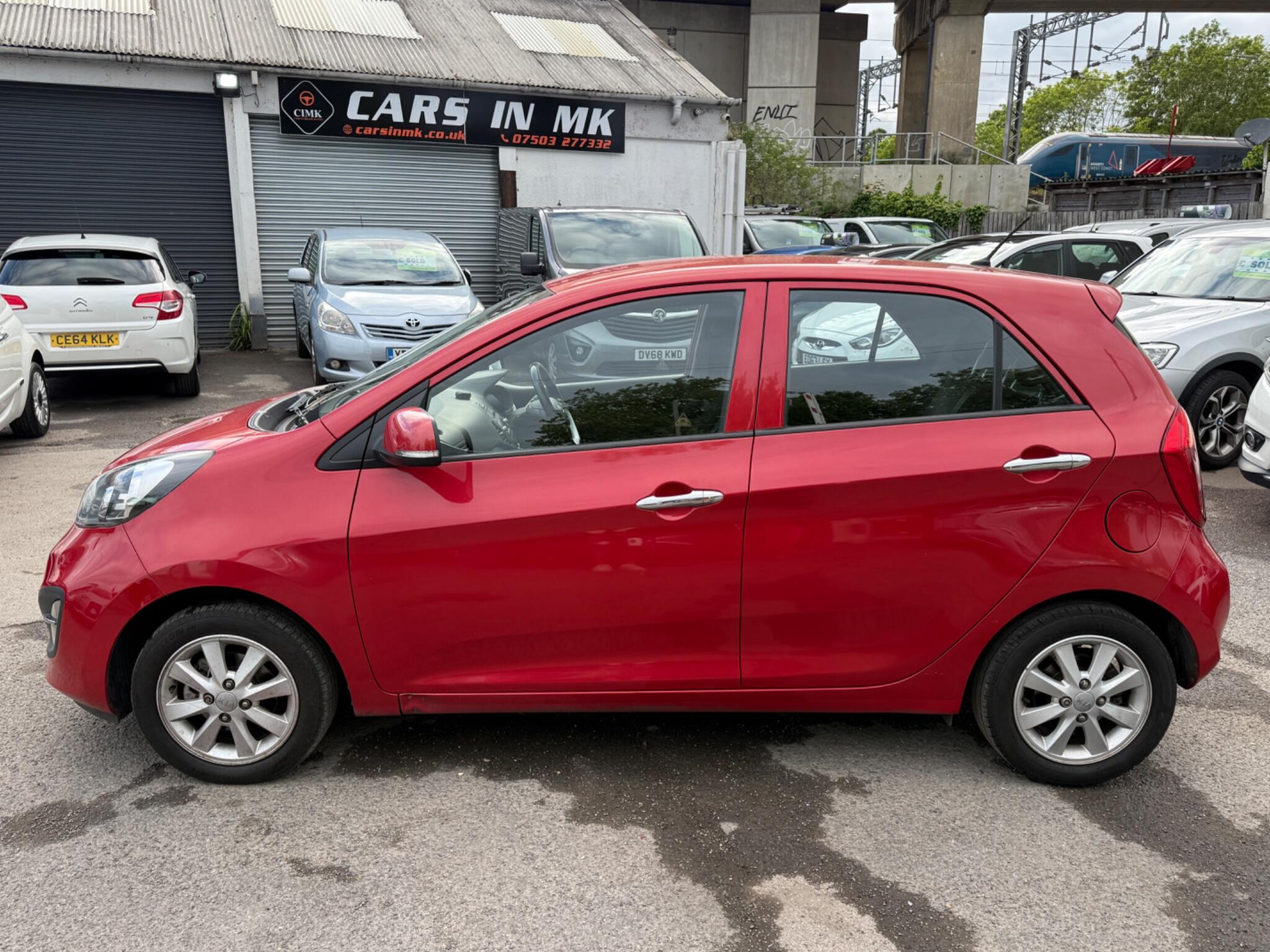 Kia Picanto - Image 11