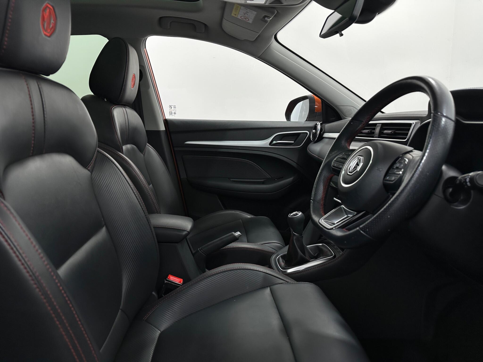 MG ZS view 31
