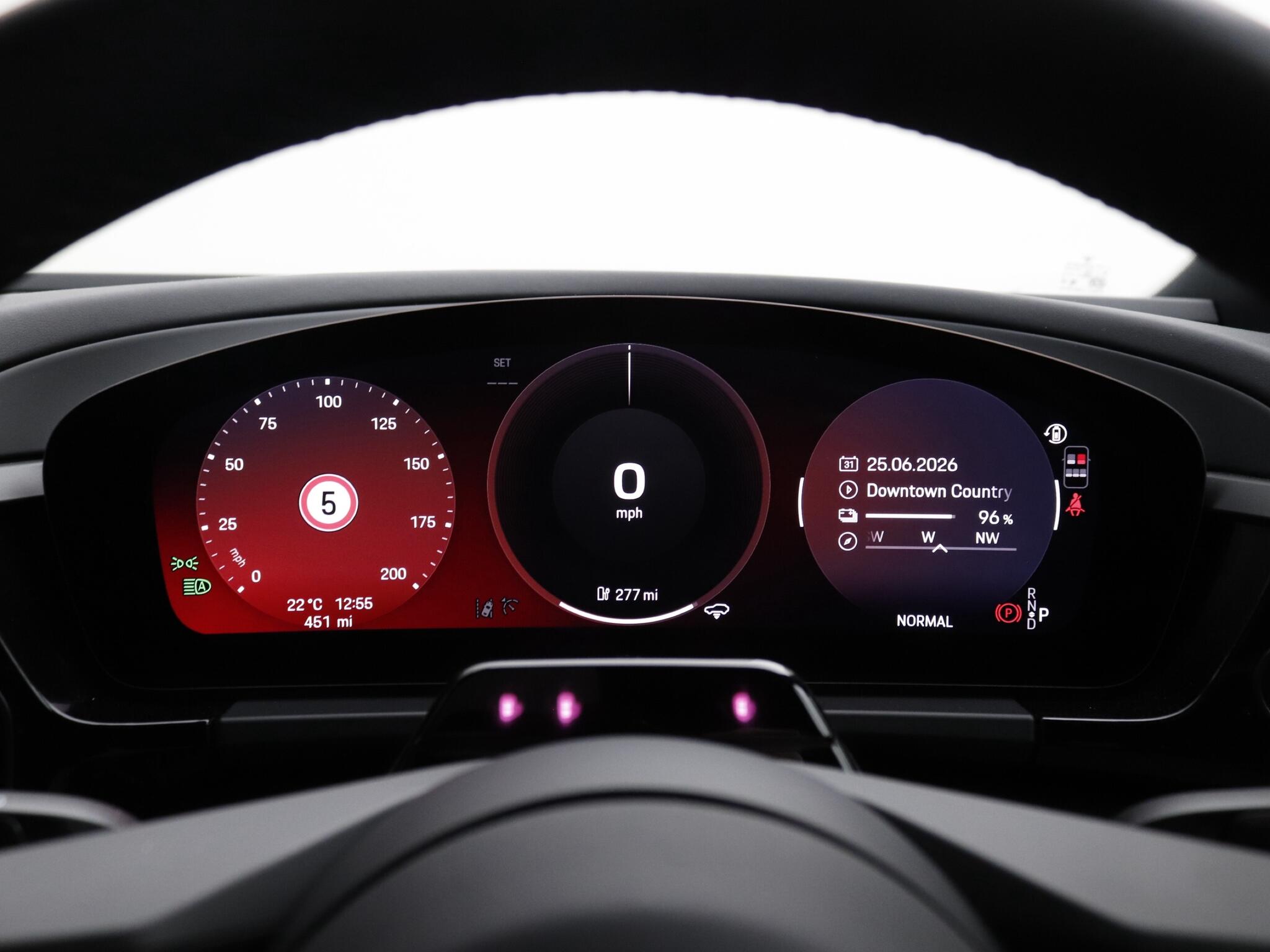 Porsche Macan view 16