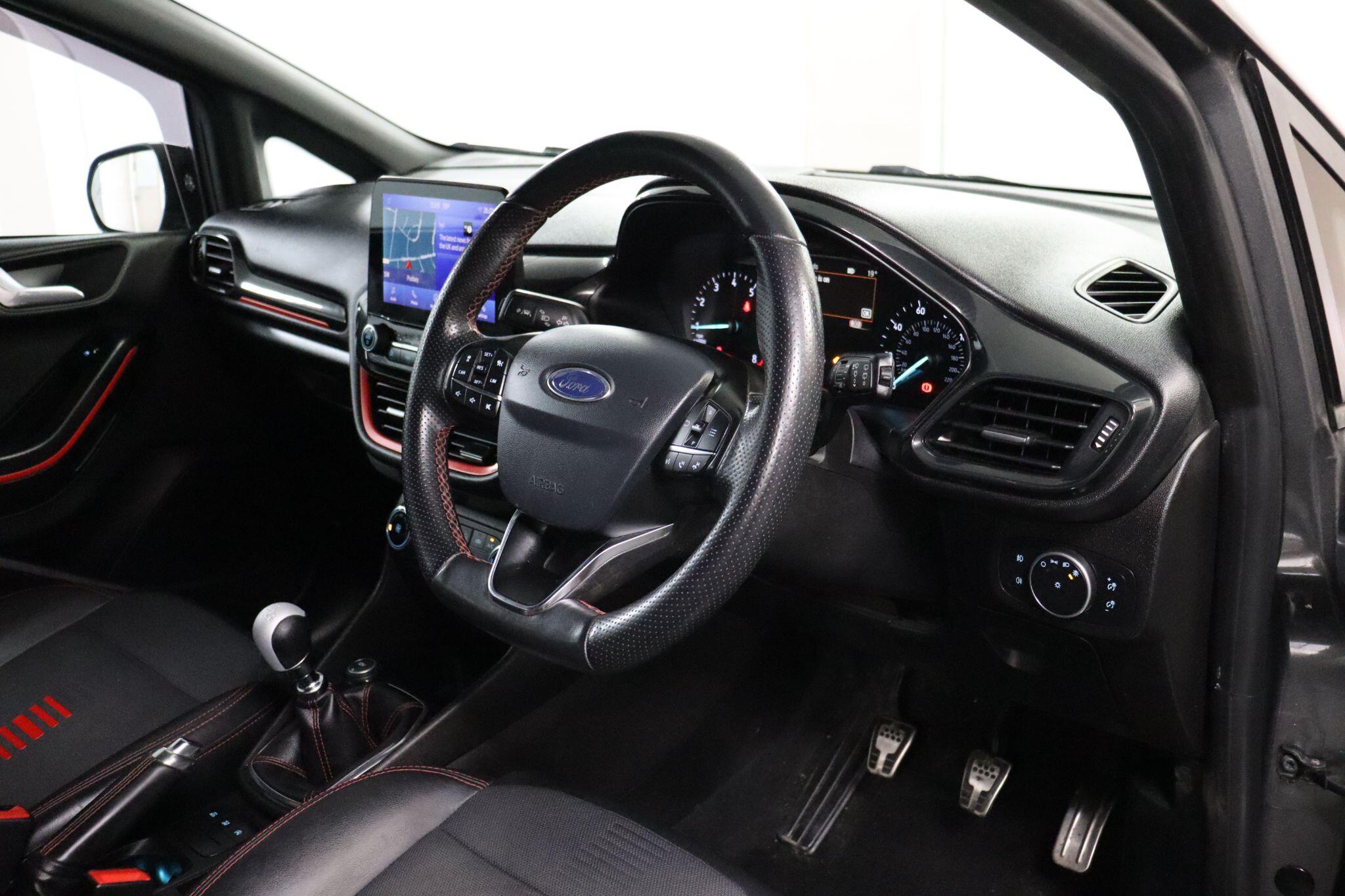Ford Fiesta view 5