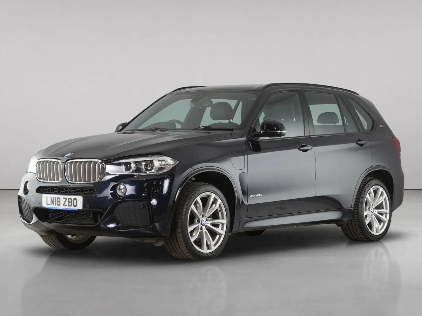 BMW X5 view 2