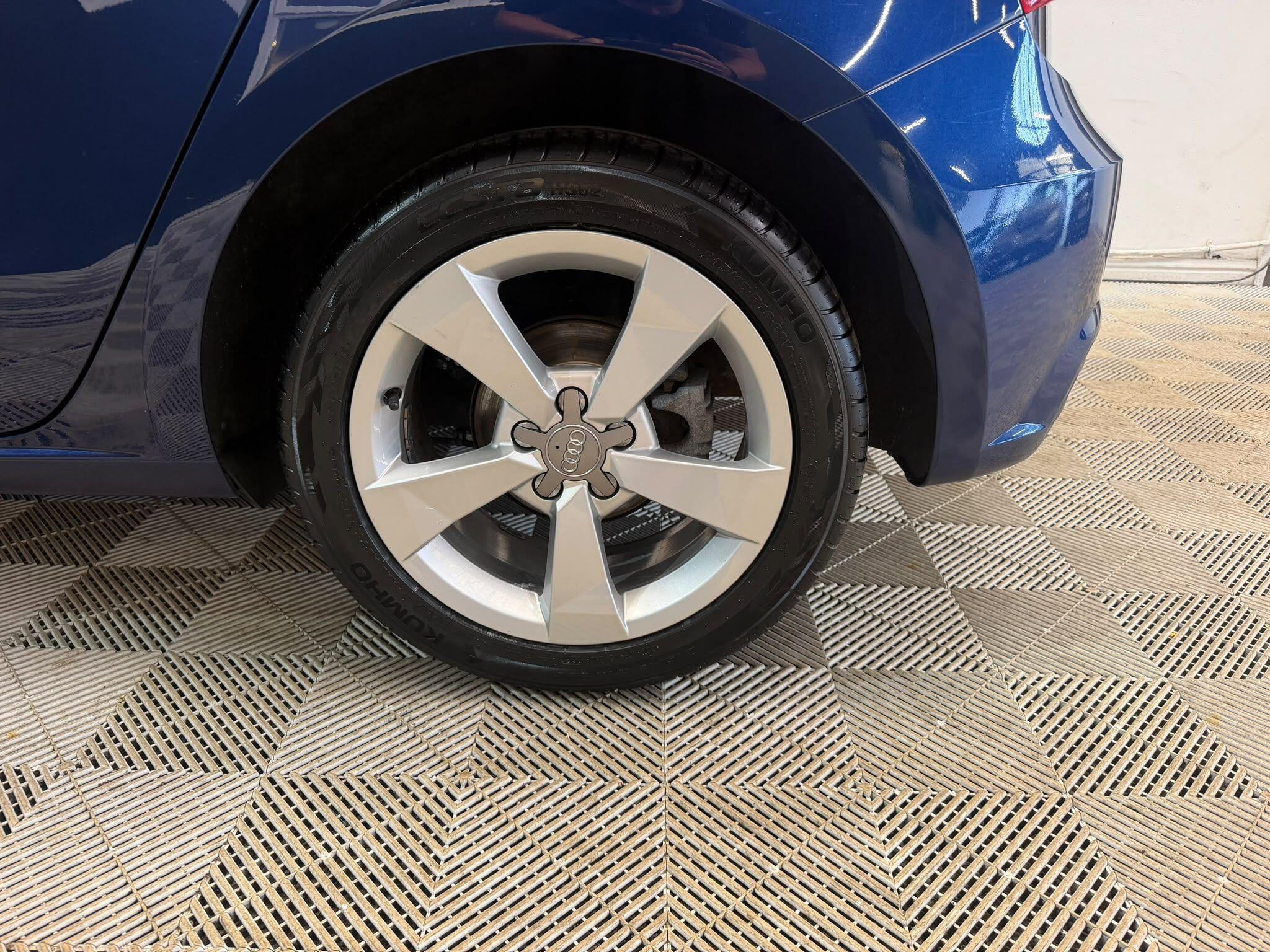 Audi A1 view 6