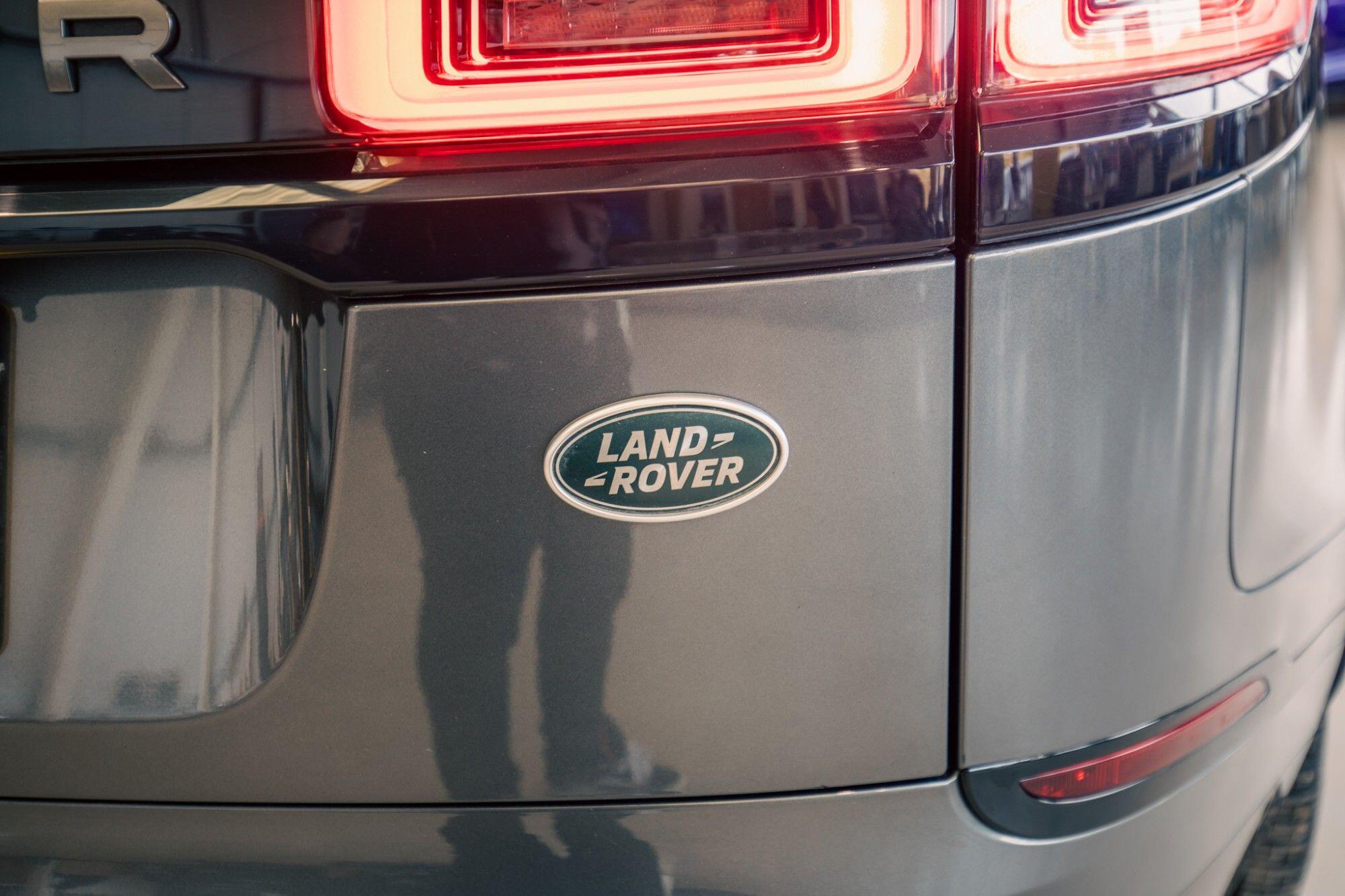 Land Rover Range Rover Velar view 7