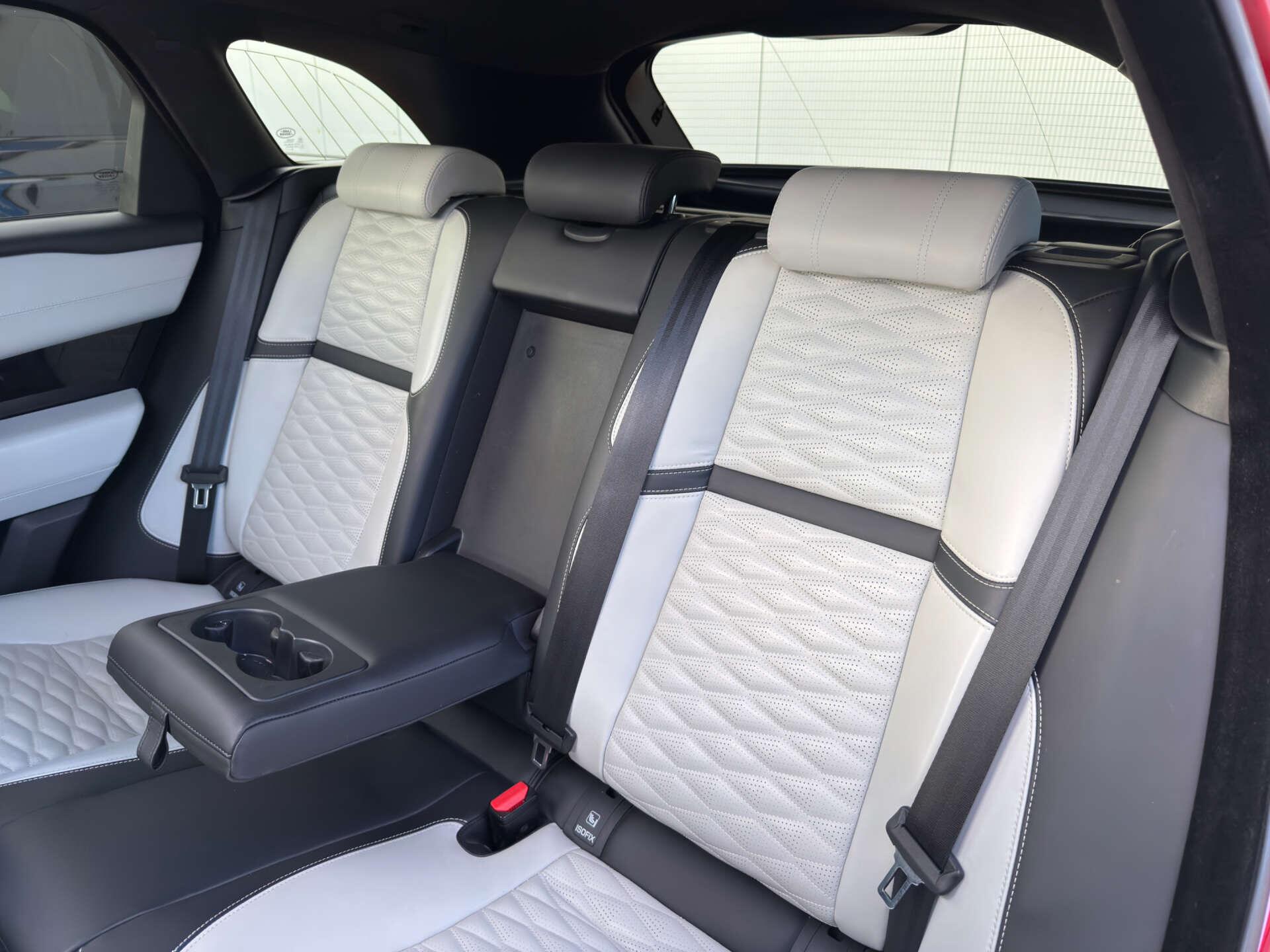 Land Rover Range Rover Velar view 36