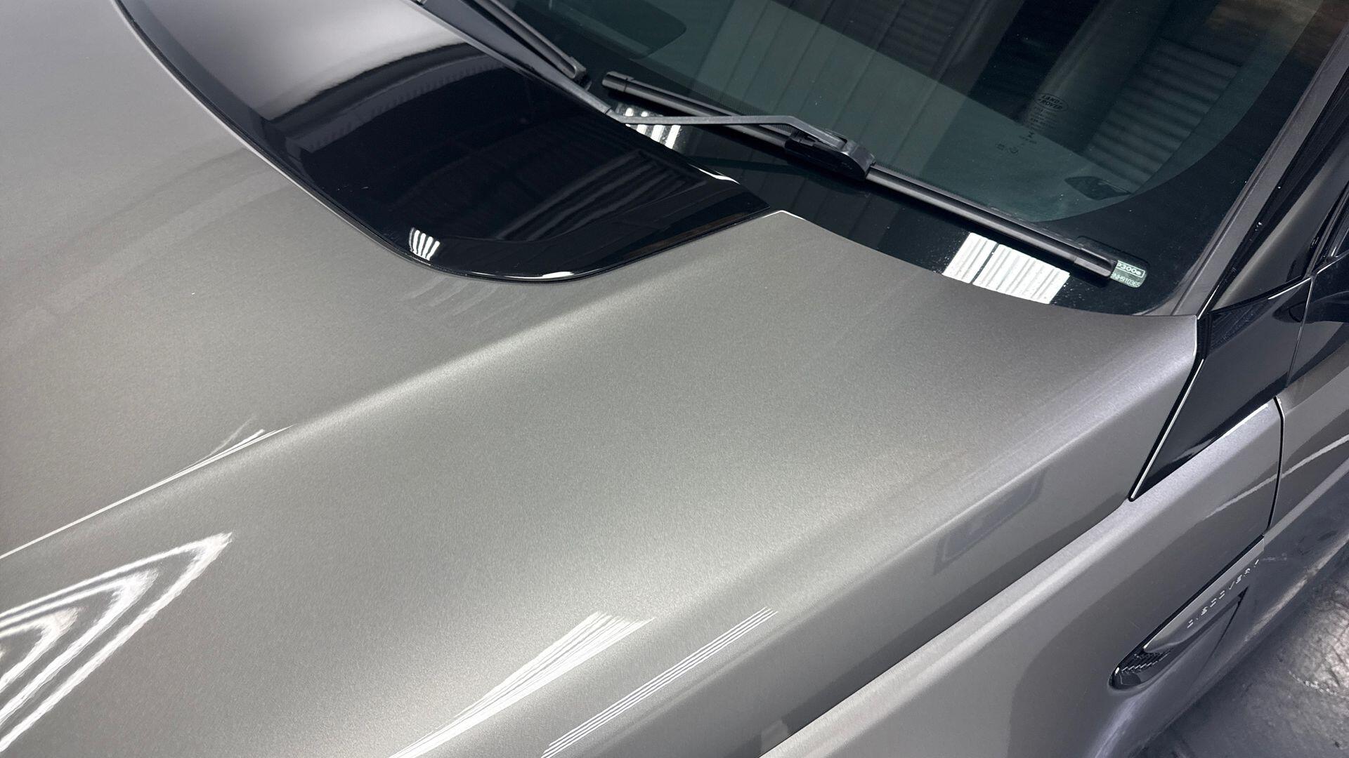 Land Rover Discovery Sport view 20