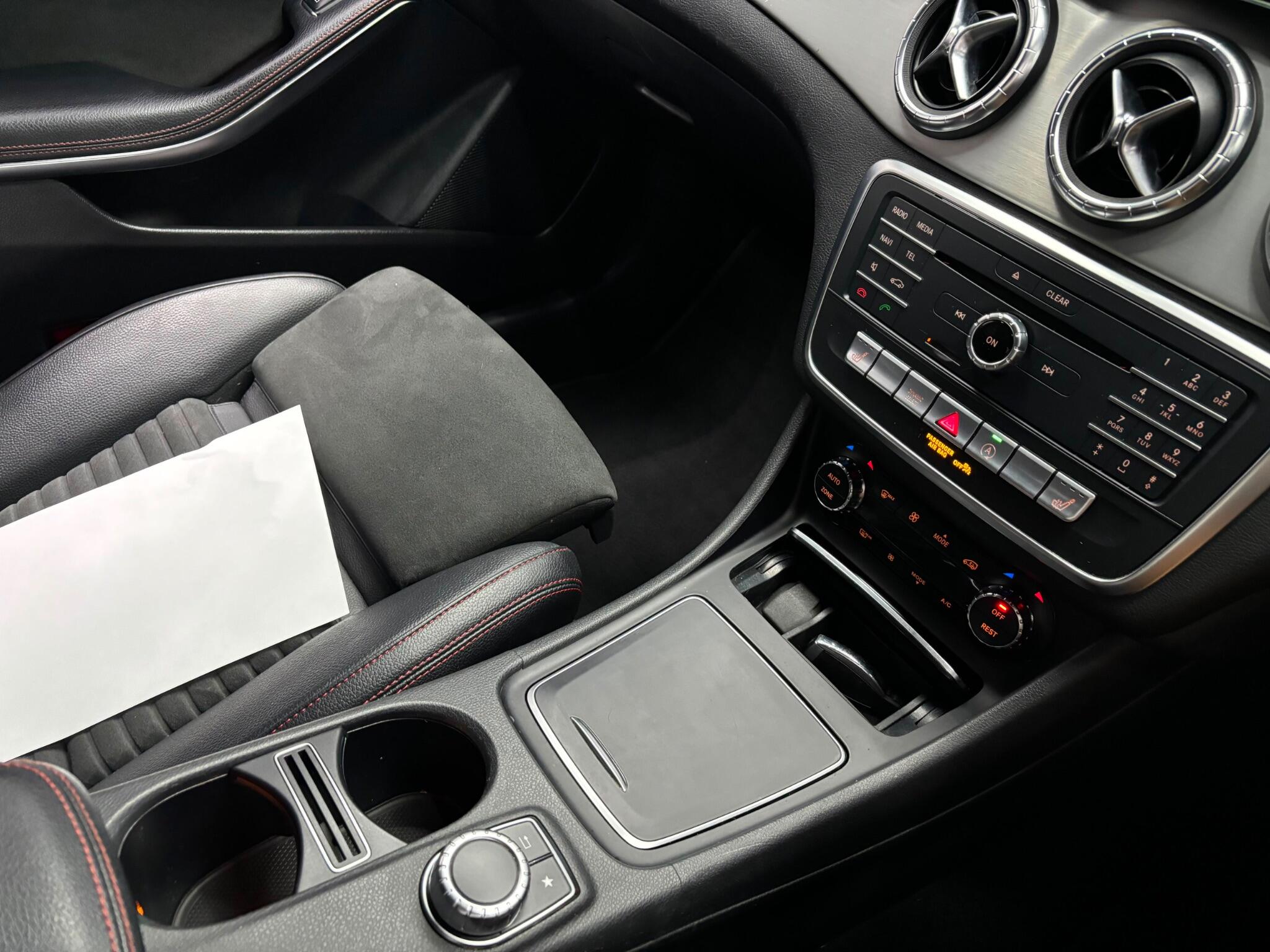 Mercedes-Benz Cla view 9