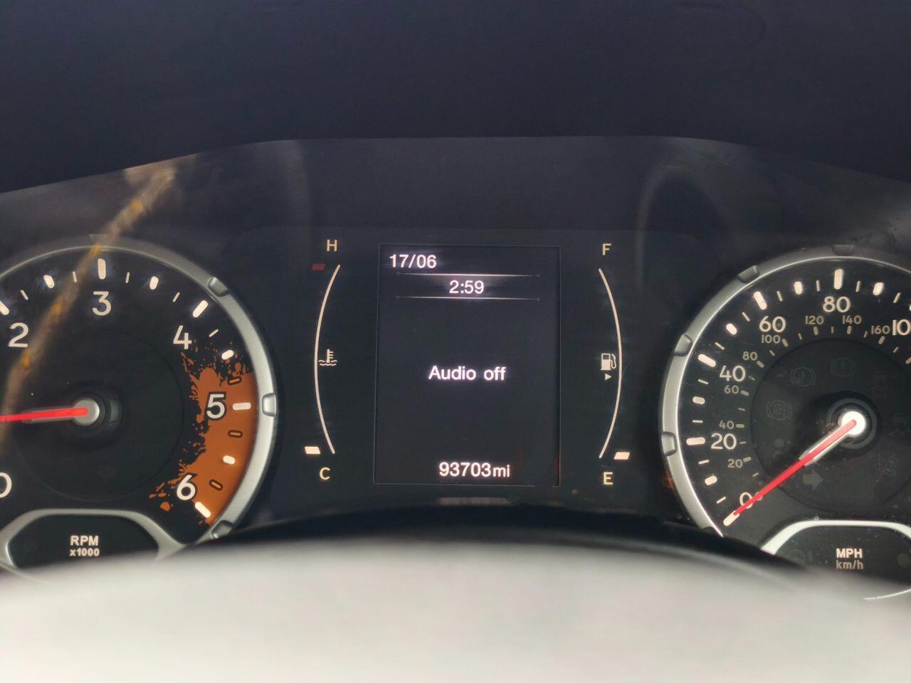 Jeep Renegade view 20