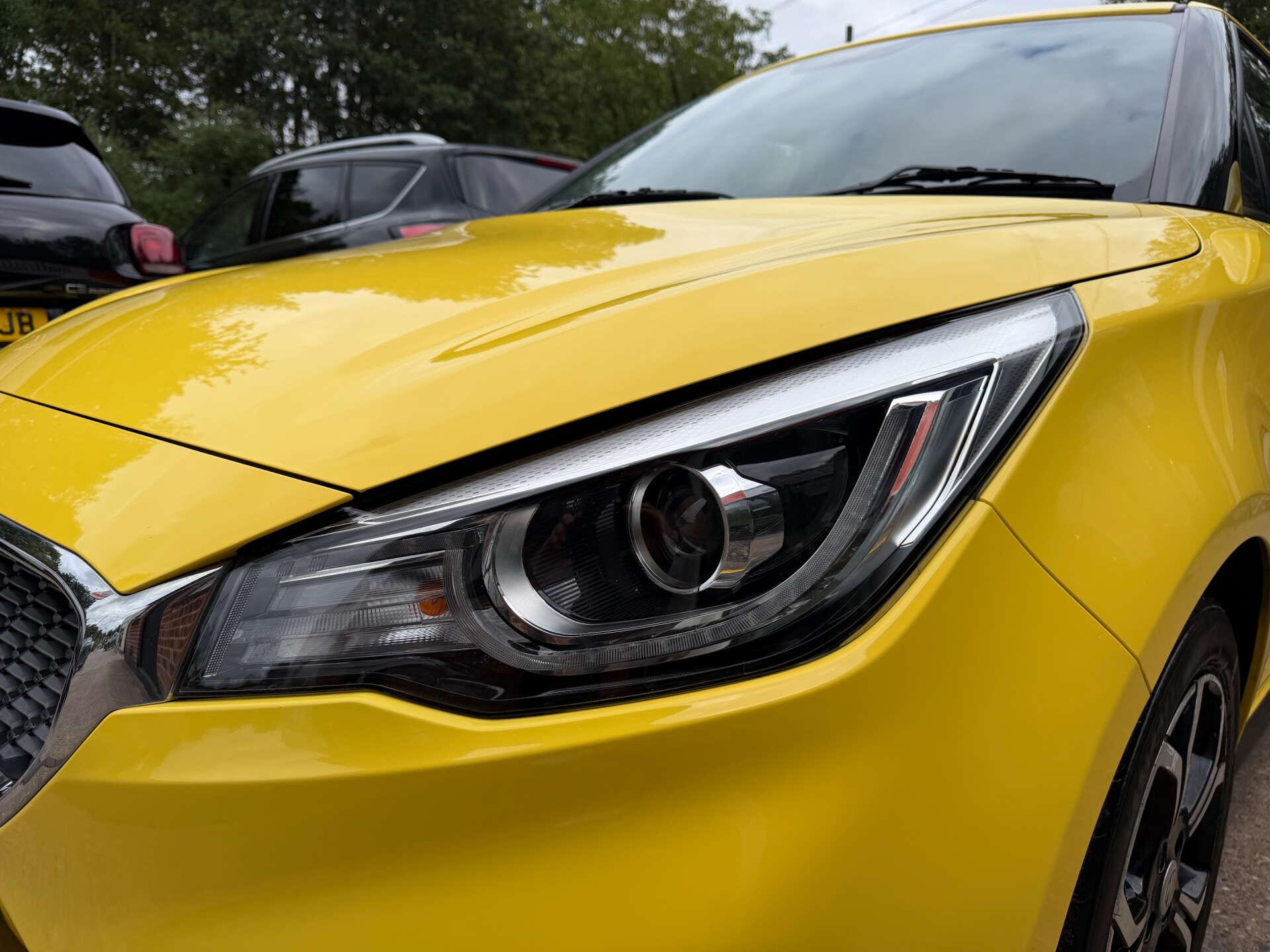 MG MG3 view 8