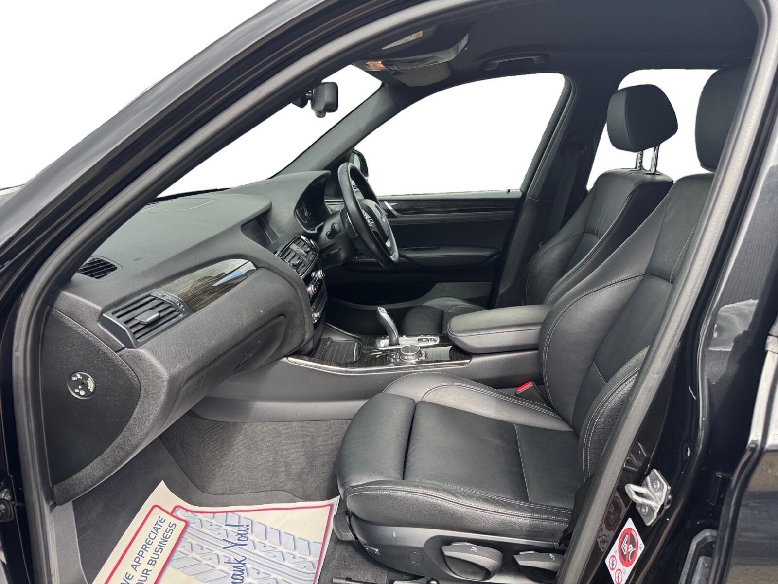 BMW X3 view 24