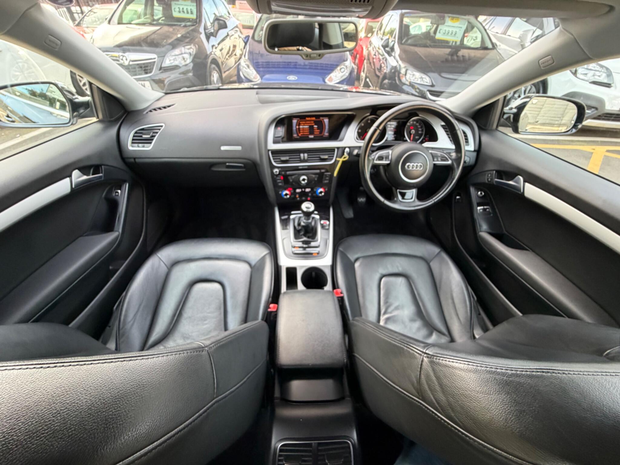 Audi A5 view 14