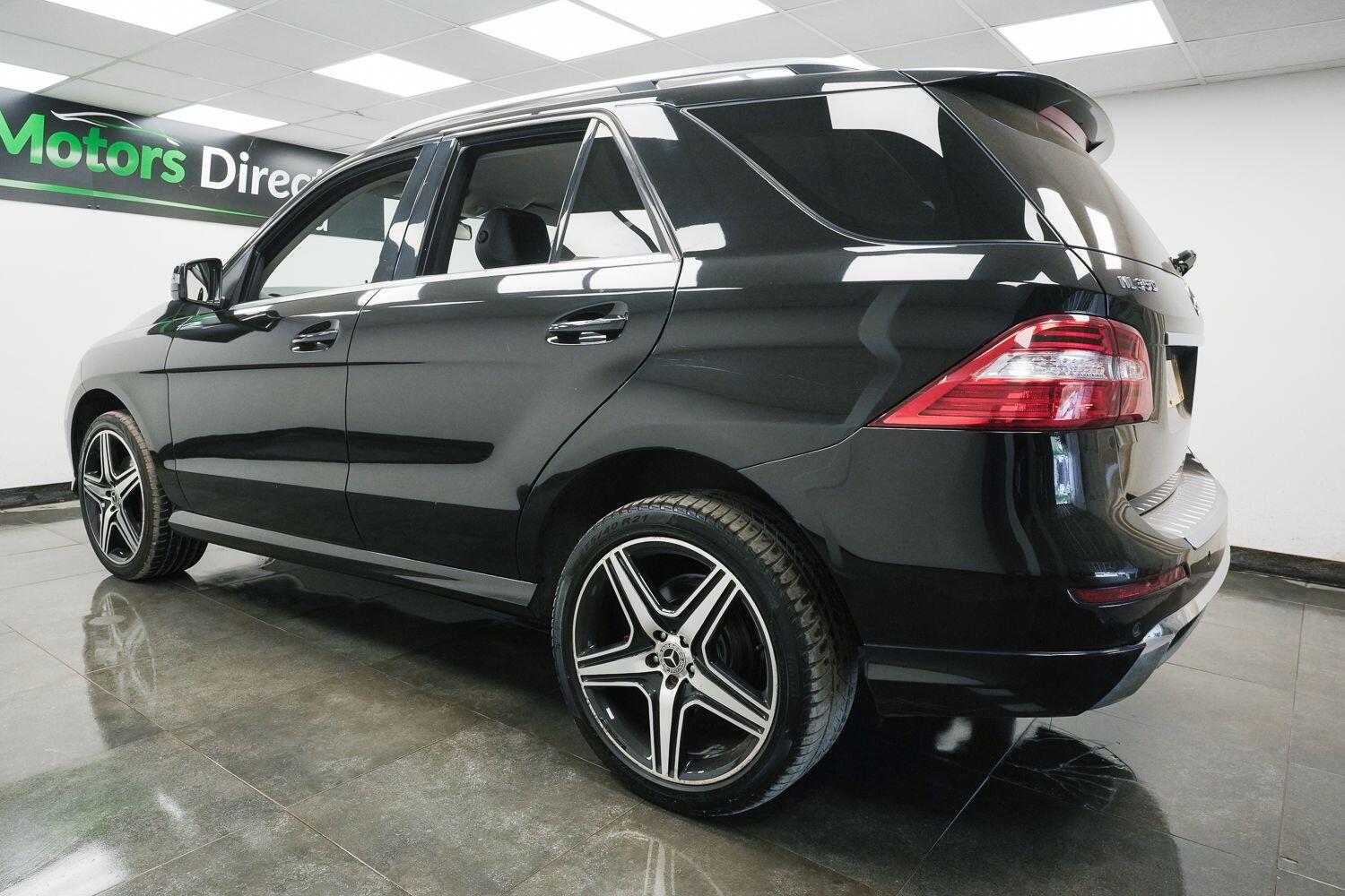 Mercedes-Benz M Class view 7