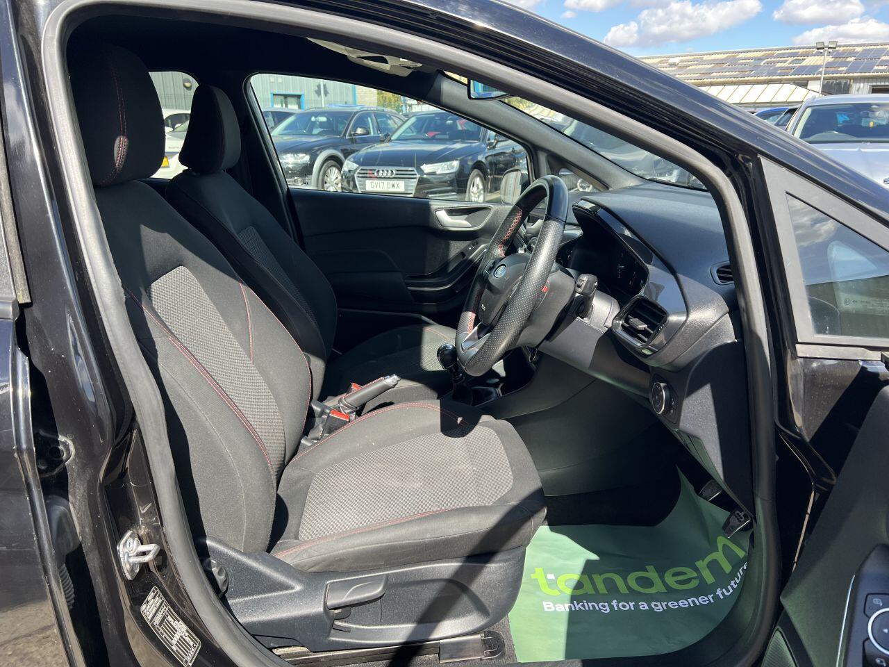 Ford Fiesta view 14