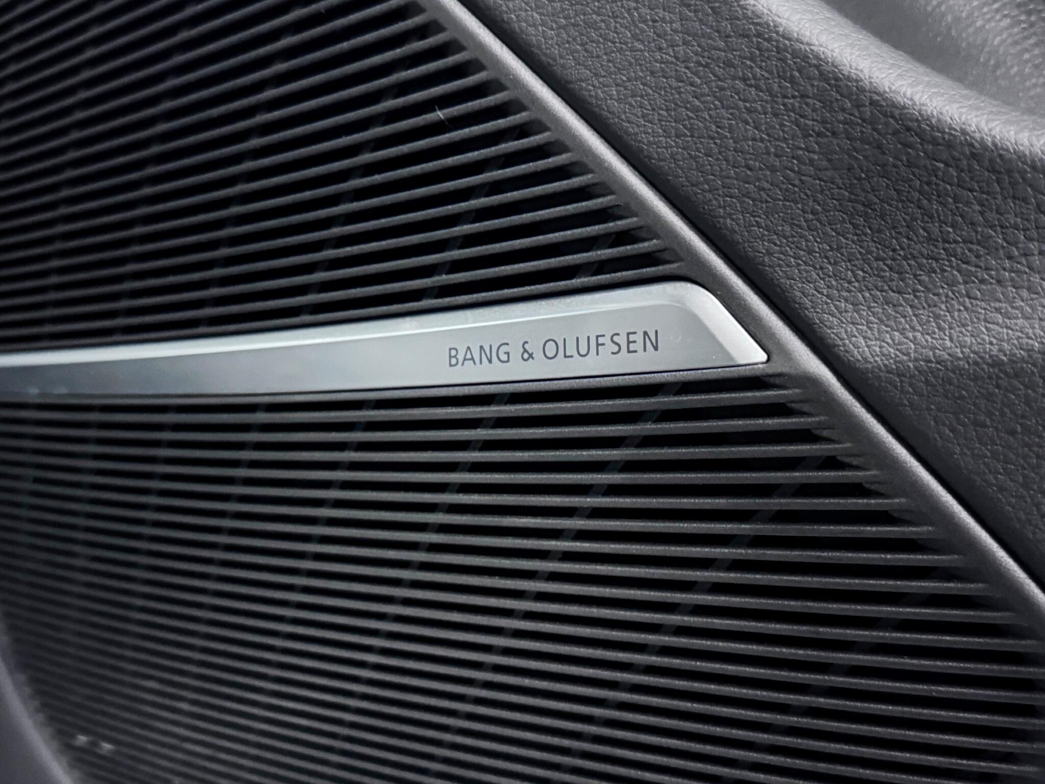 Audi RSQ8 view 28