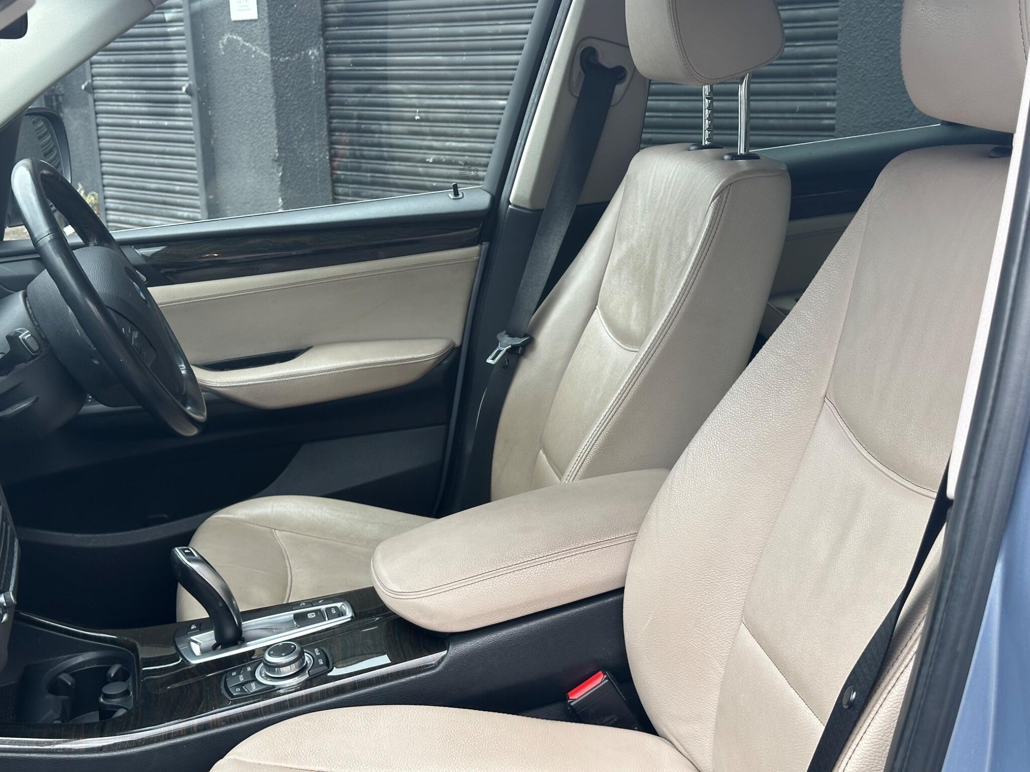 BMW X3 view 10