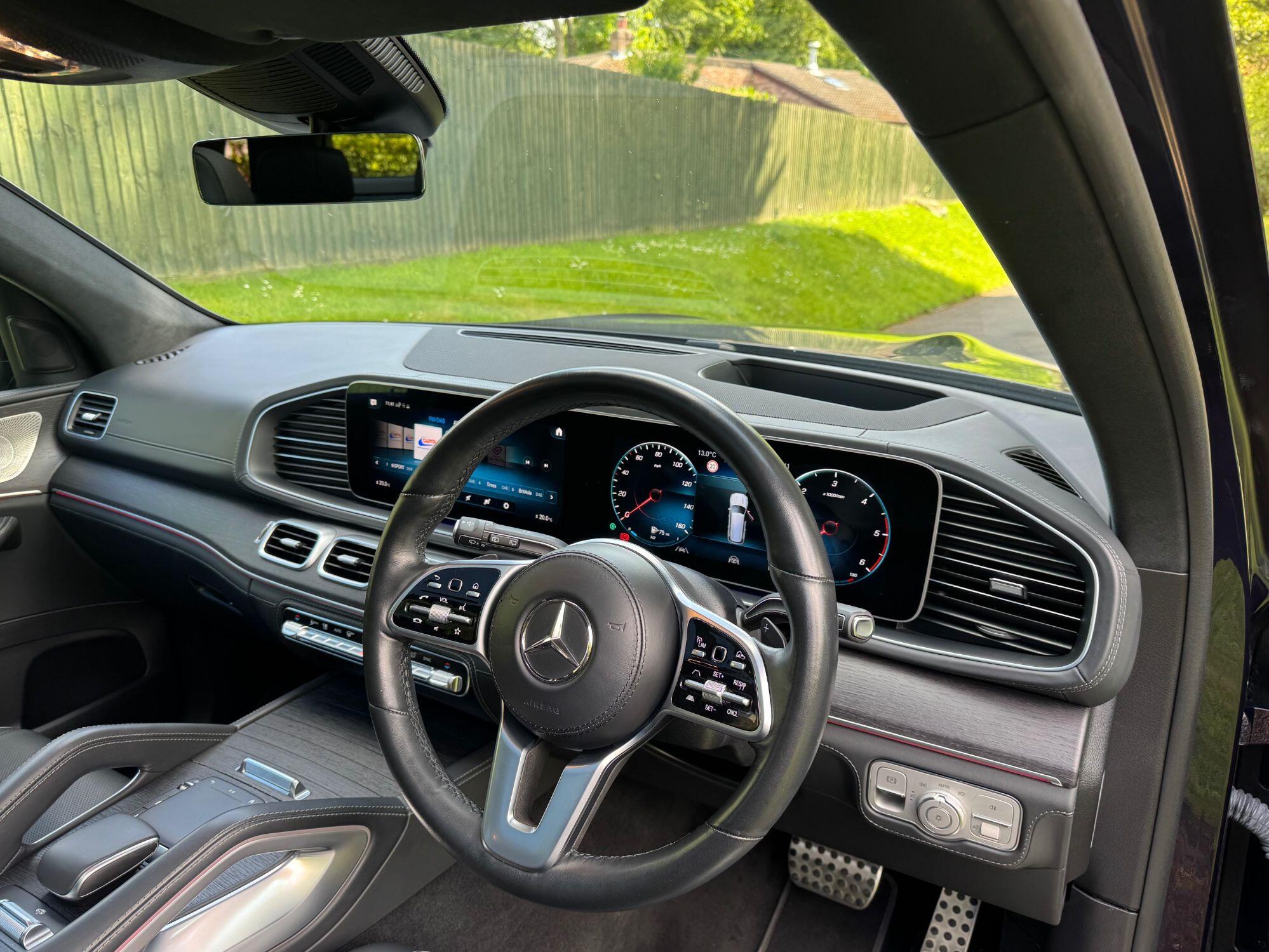 Mercedes-Benz GLS view 20