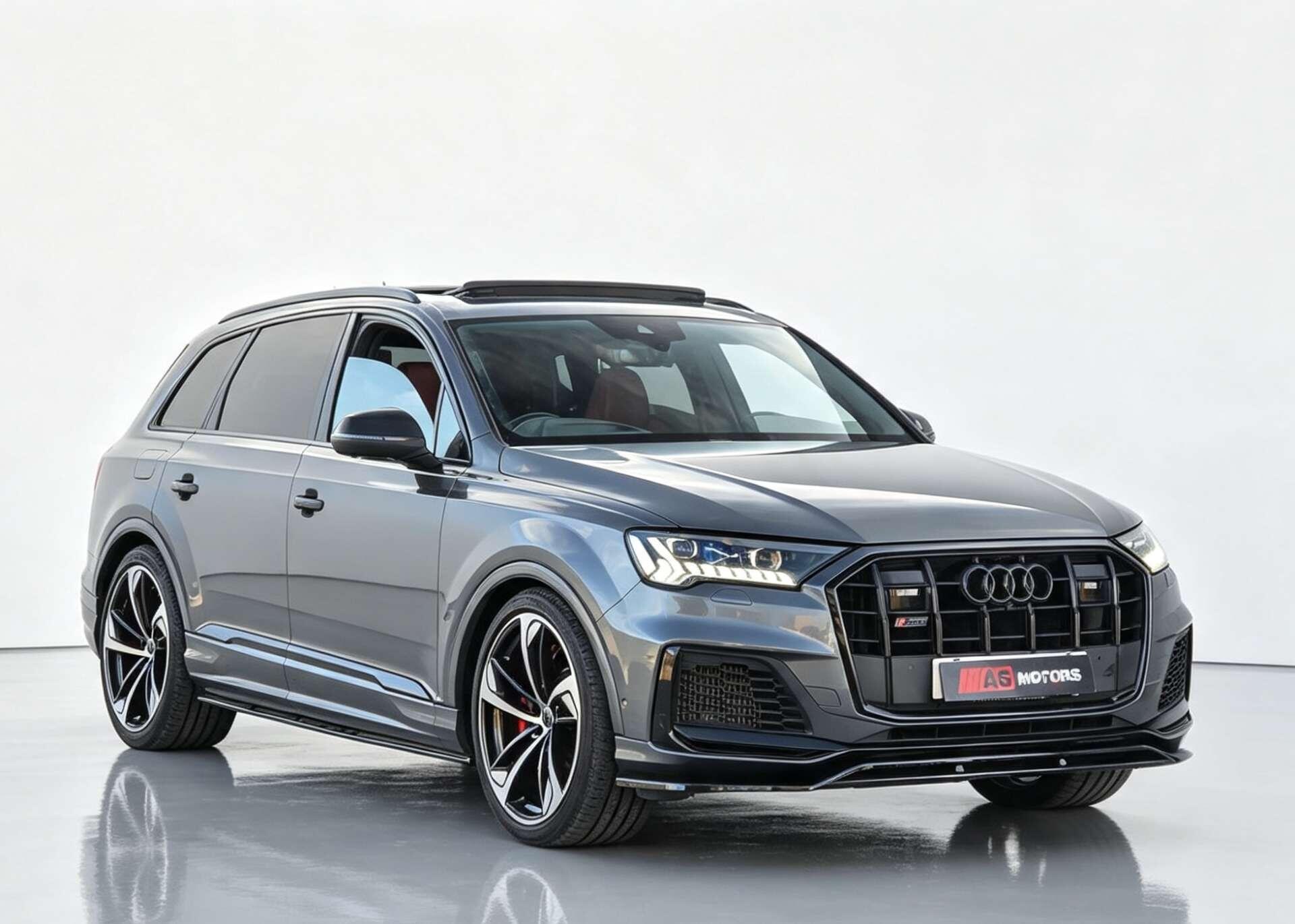 Audi SQ7 view 3
