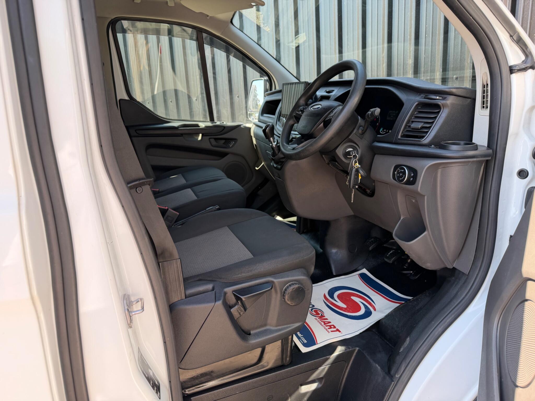 Ford Transit Custom view 36