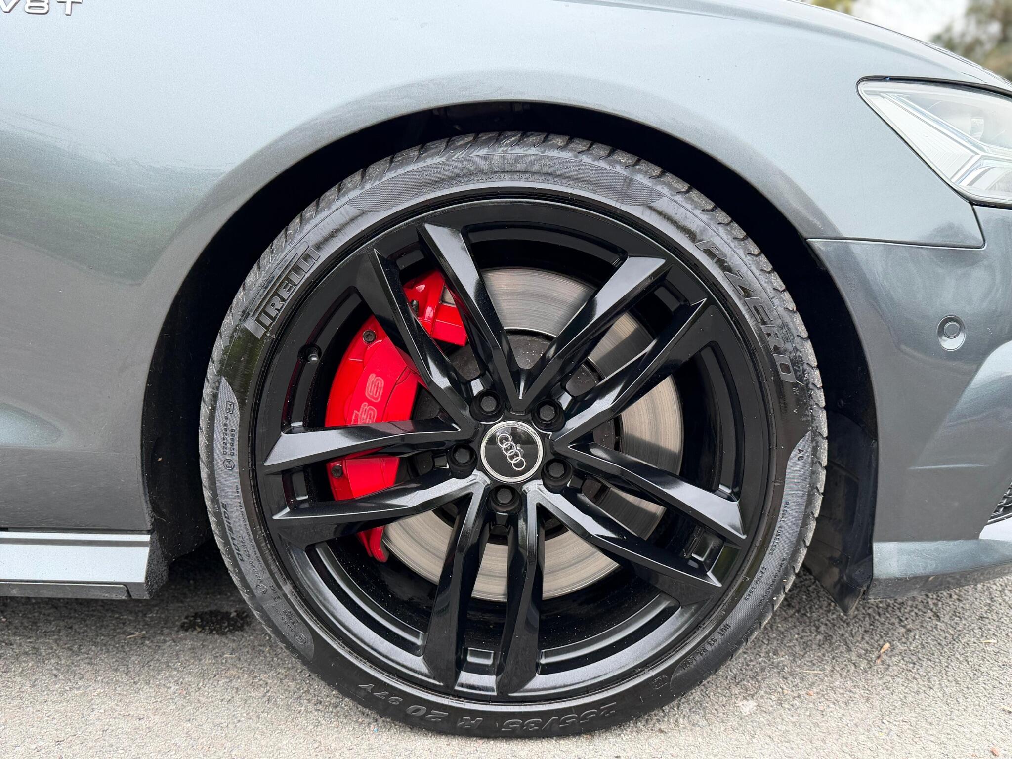 Audi S6 view 33