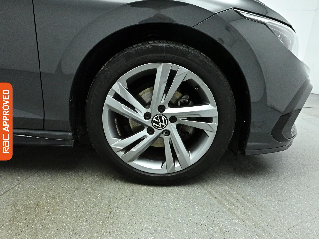 Volkswagen Golf view 26