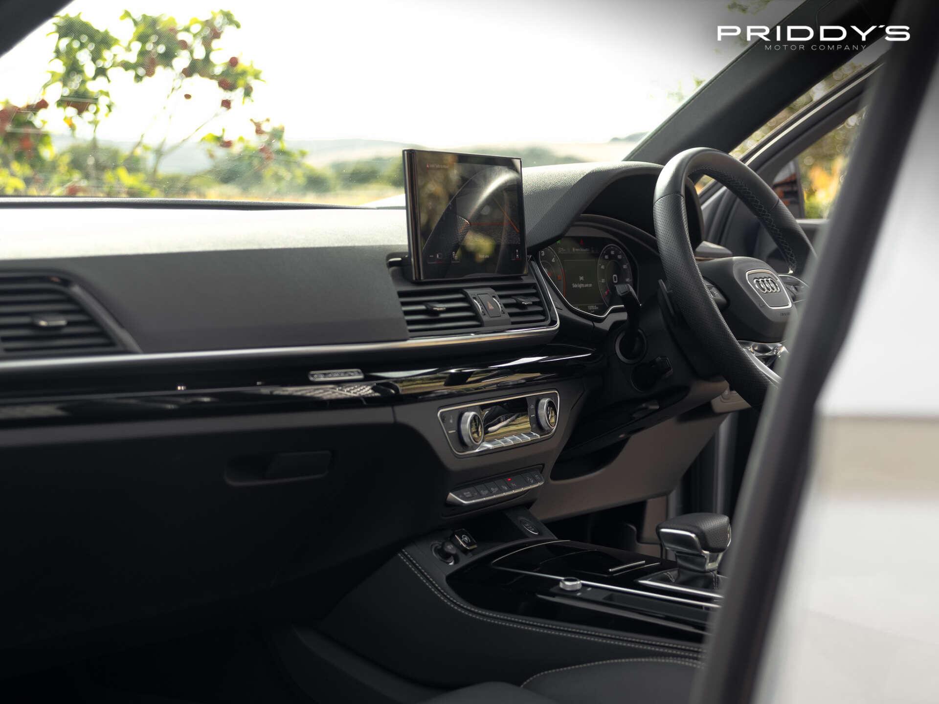 Audi Q5 view 56