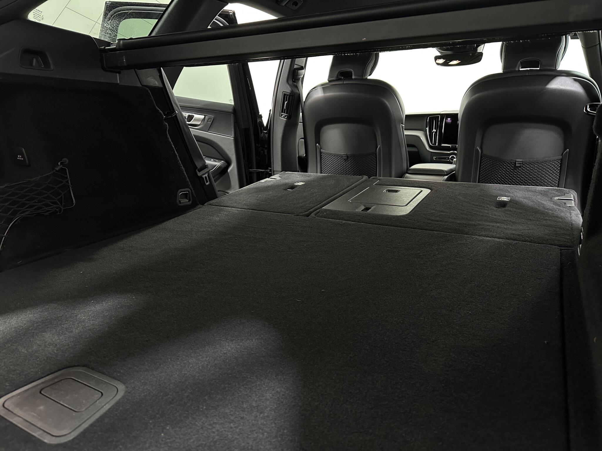 Volvo XC60 view 45