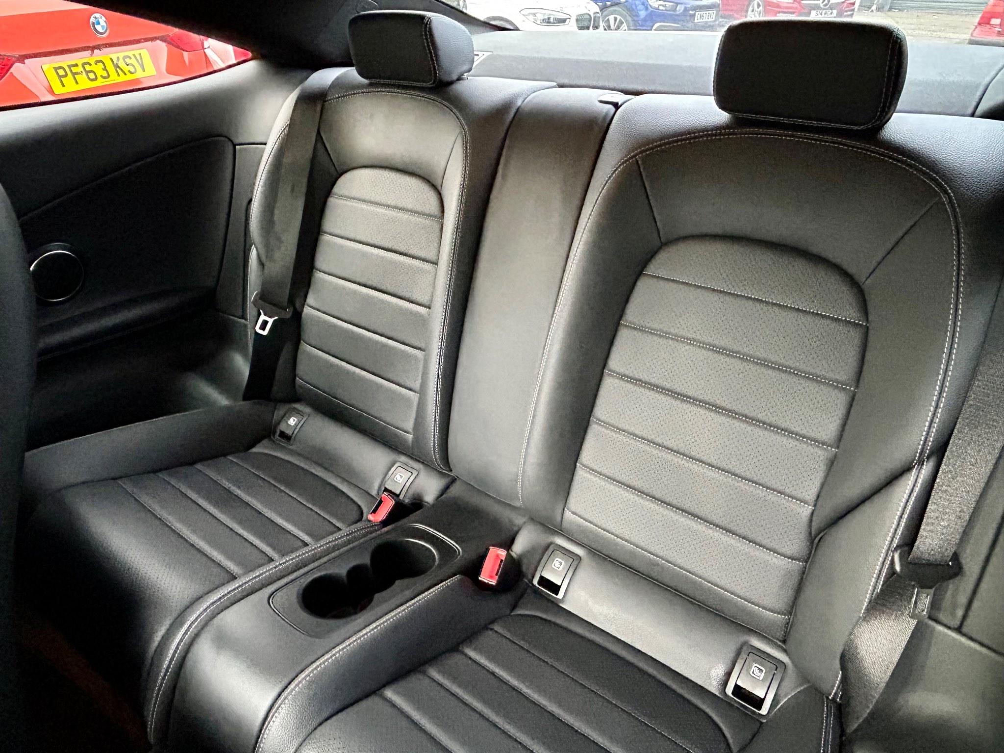 Mercedes-Benz C-Class view 27
