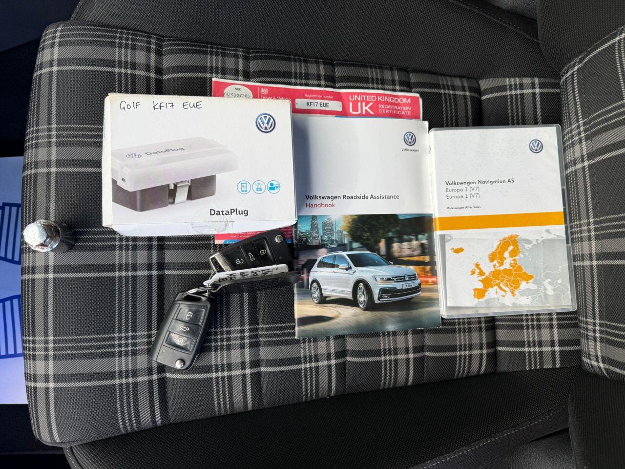 Volkswagen Golf view 57