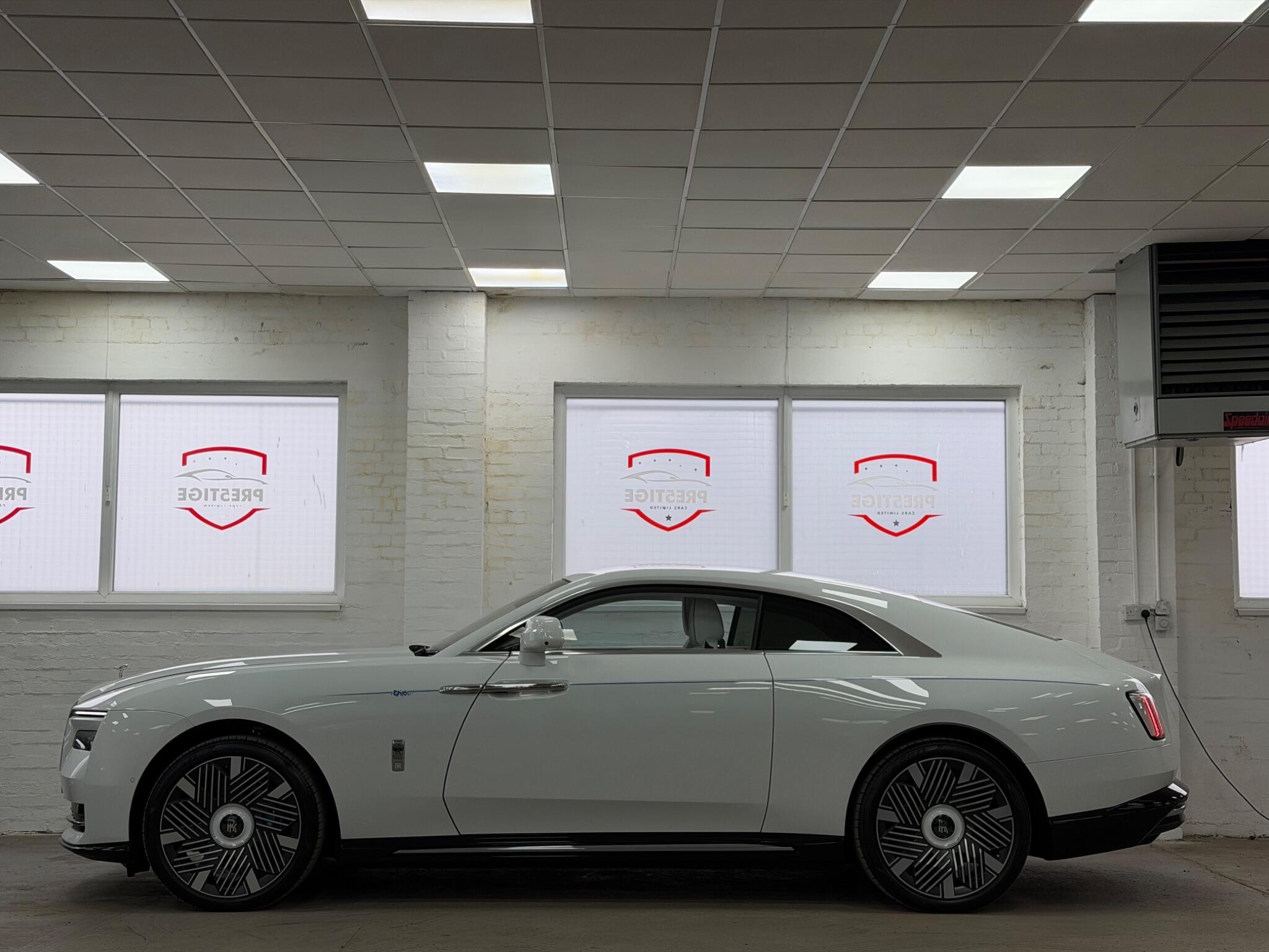 Rolls-Royce Spectre view 51