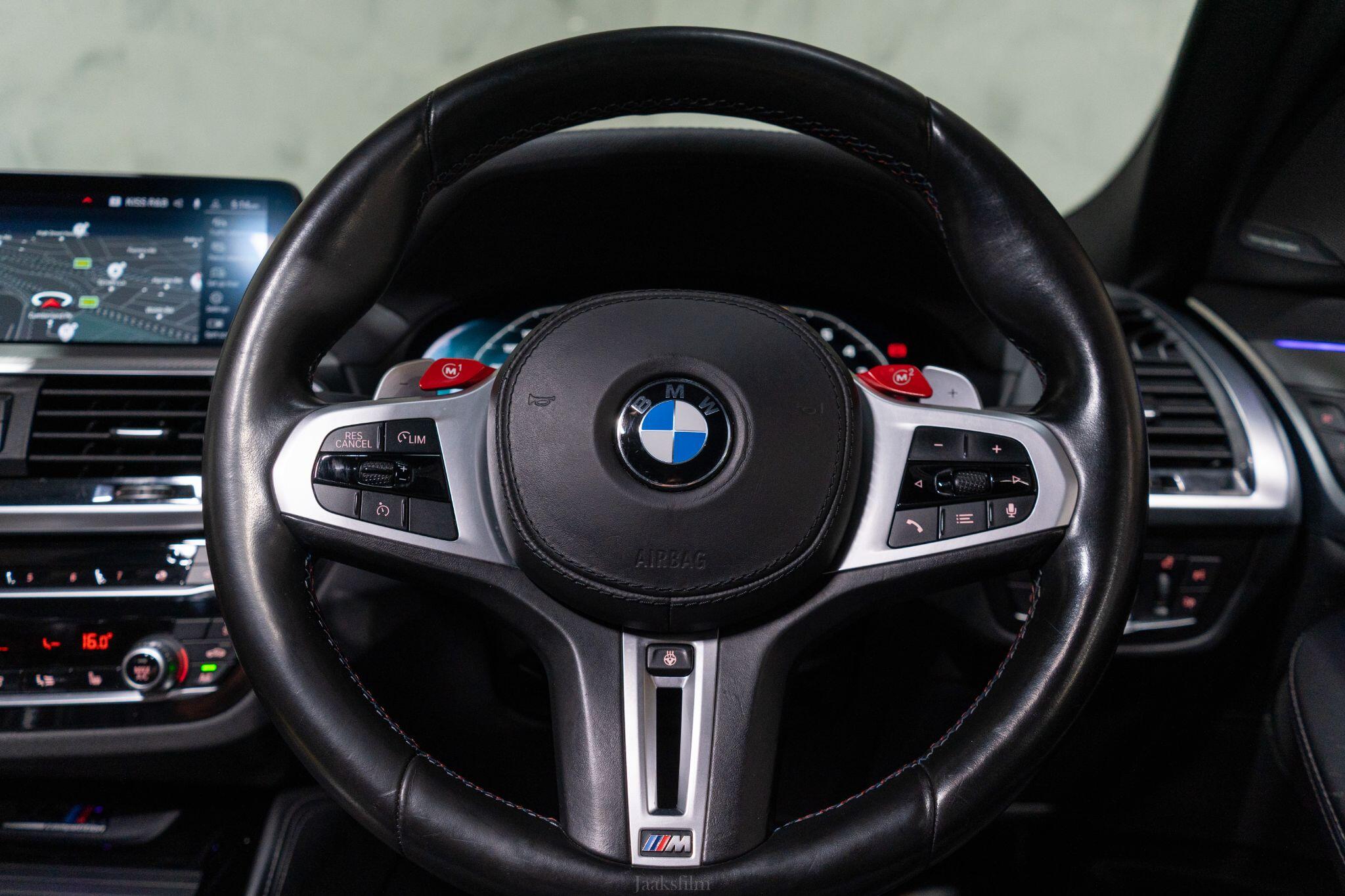 BMW X4 M view 31