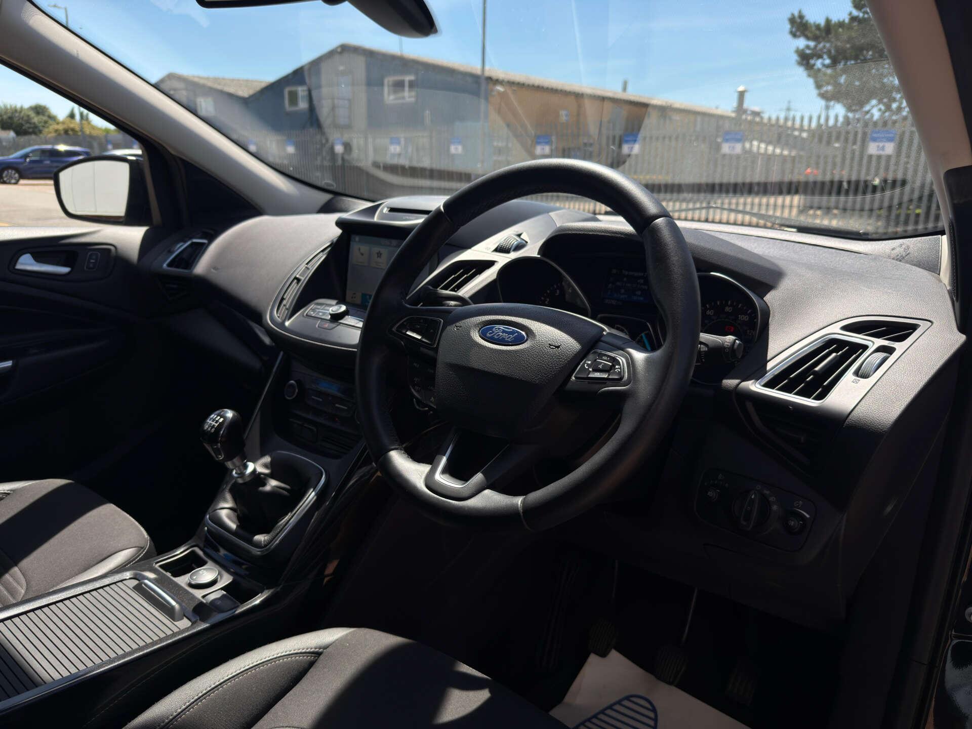 Ford Kuga view 13