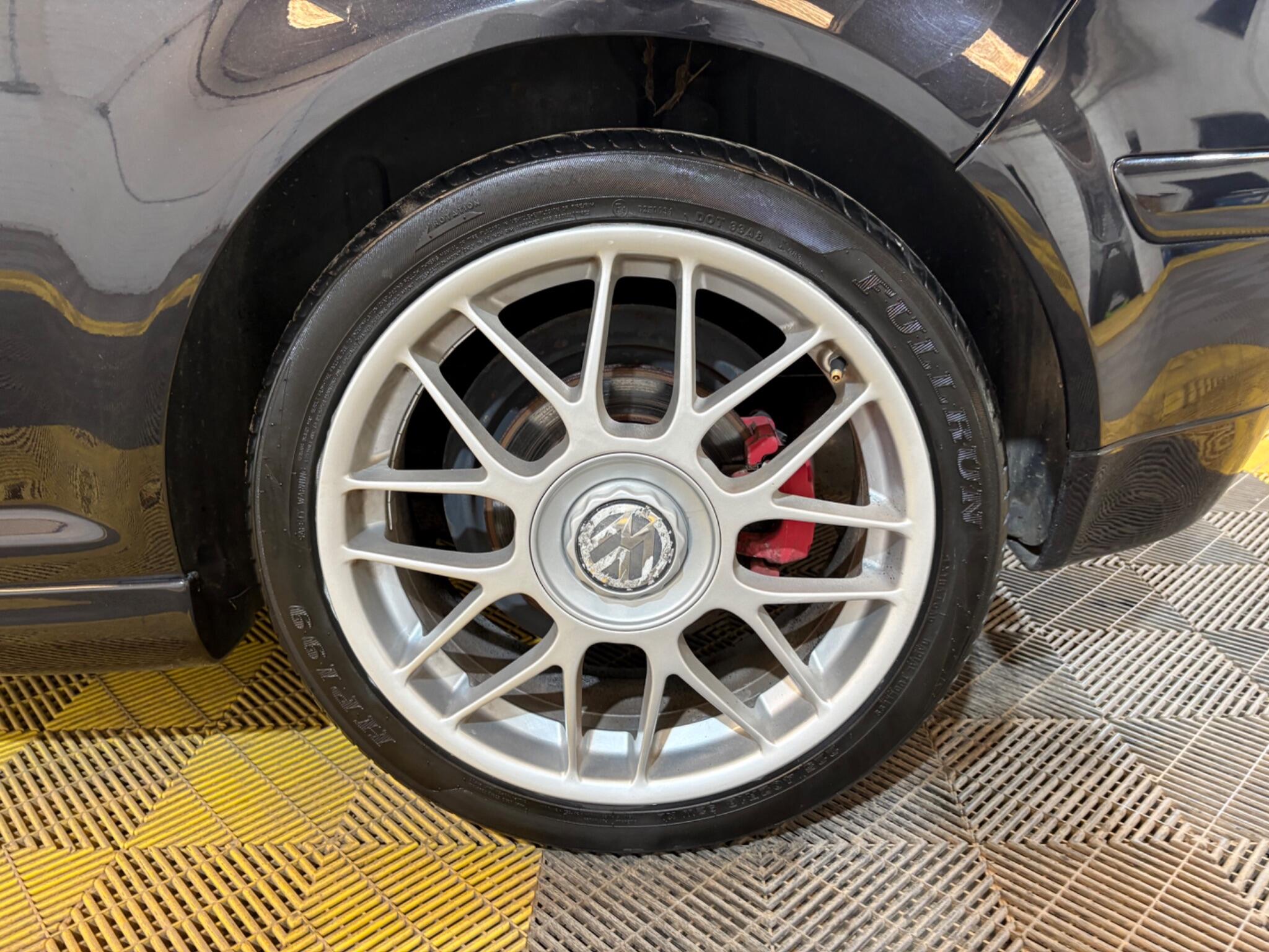 Volkswagen Golf view 35