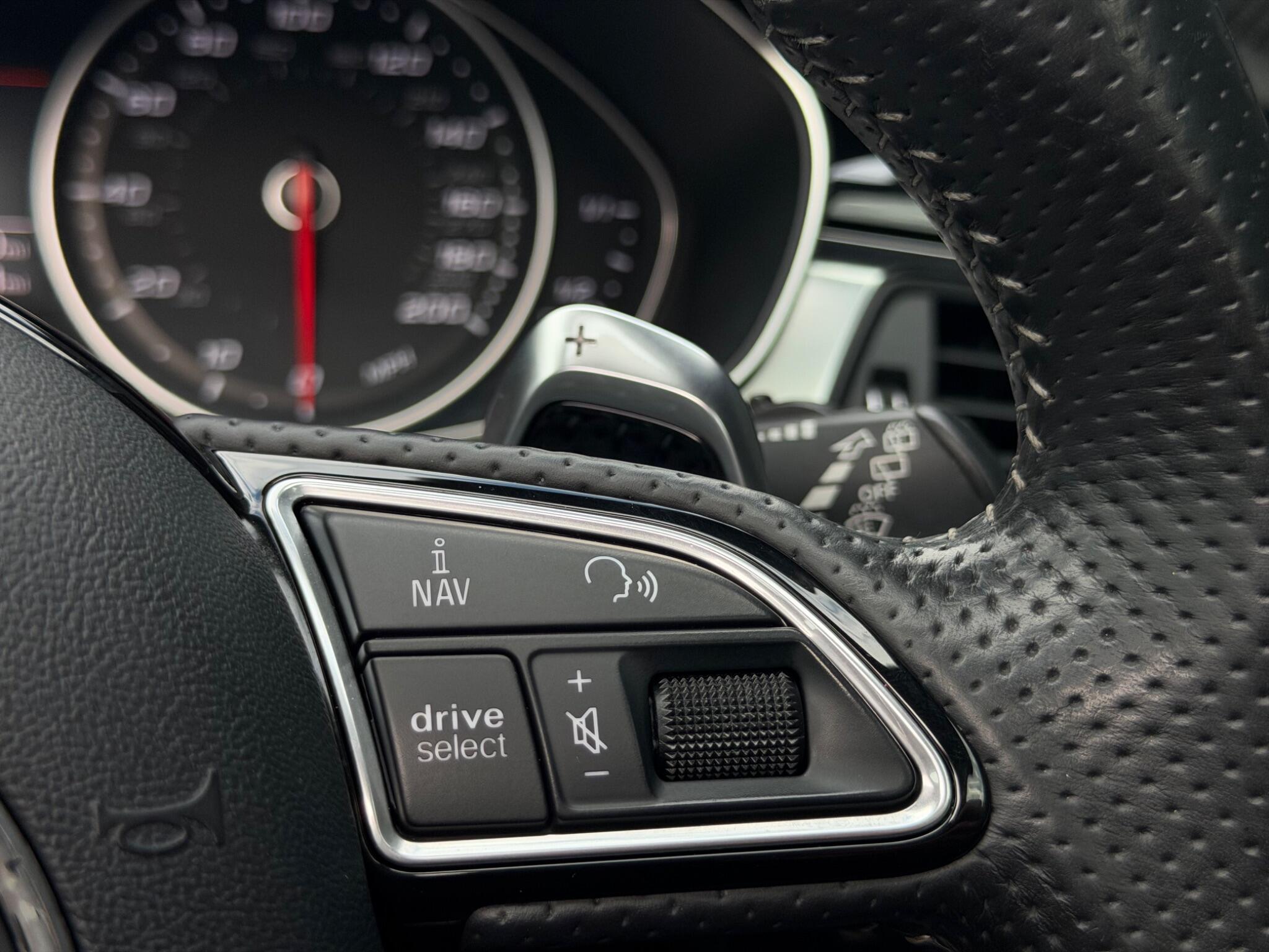 Audi RS6 view 36