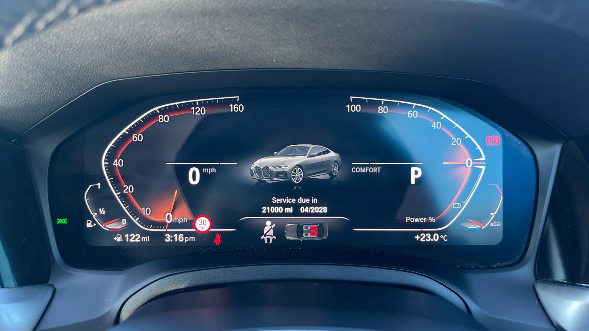 BMW 4 Series view 9