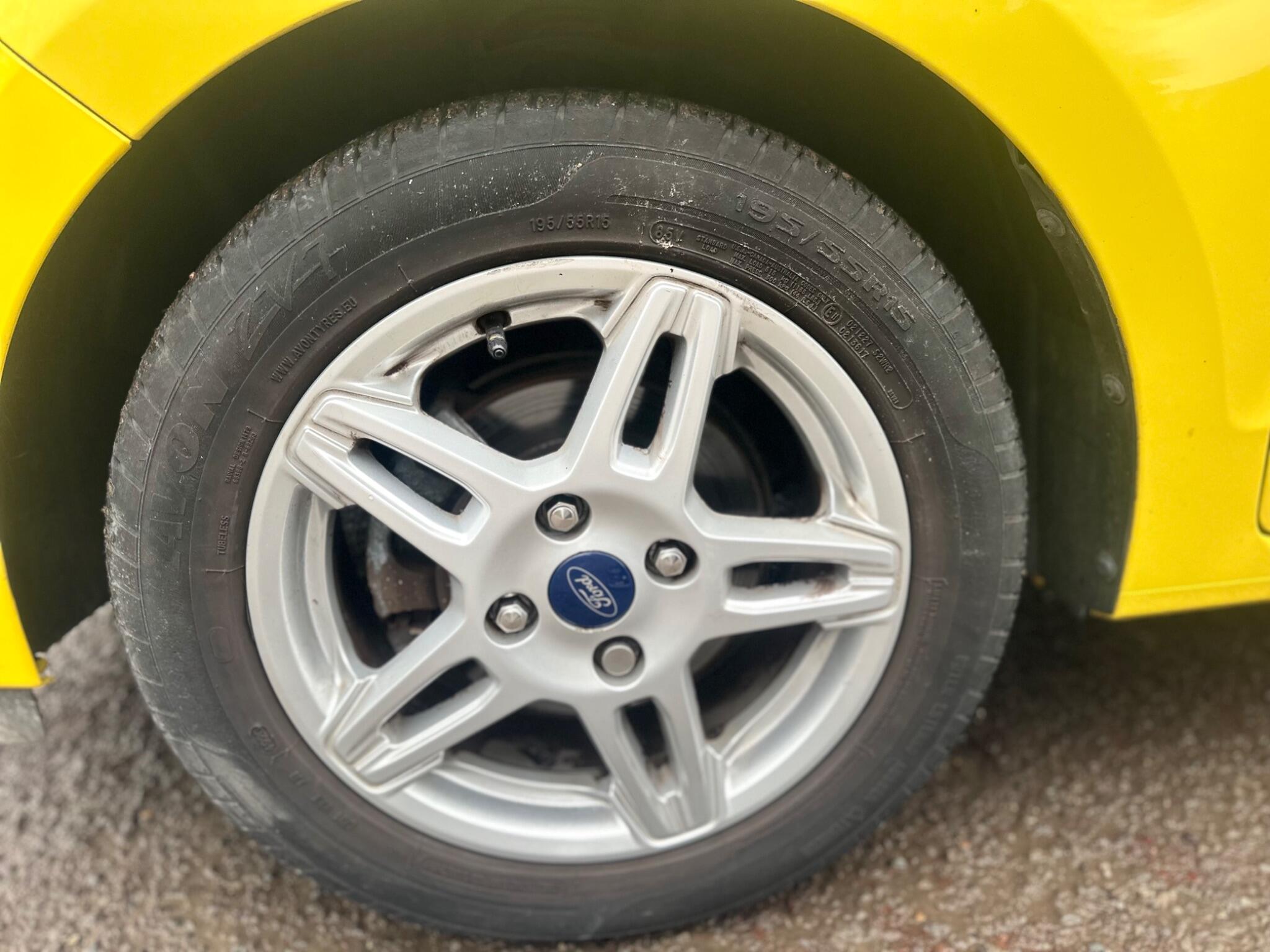 2017 Ford Ka+ 1.2 Ti-VCT Zetec Euro 6 5dr • 21,433 miles image 33