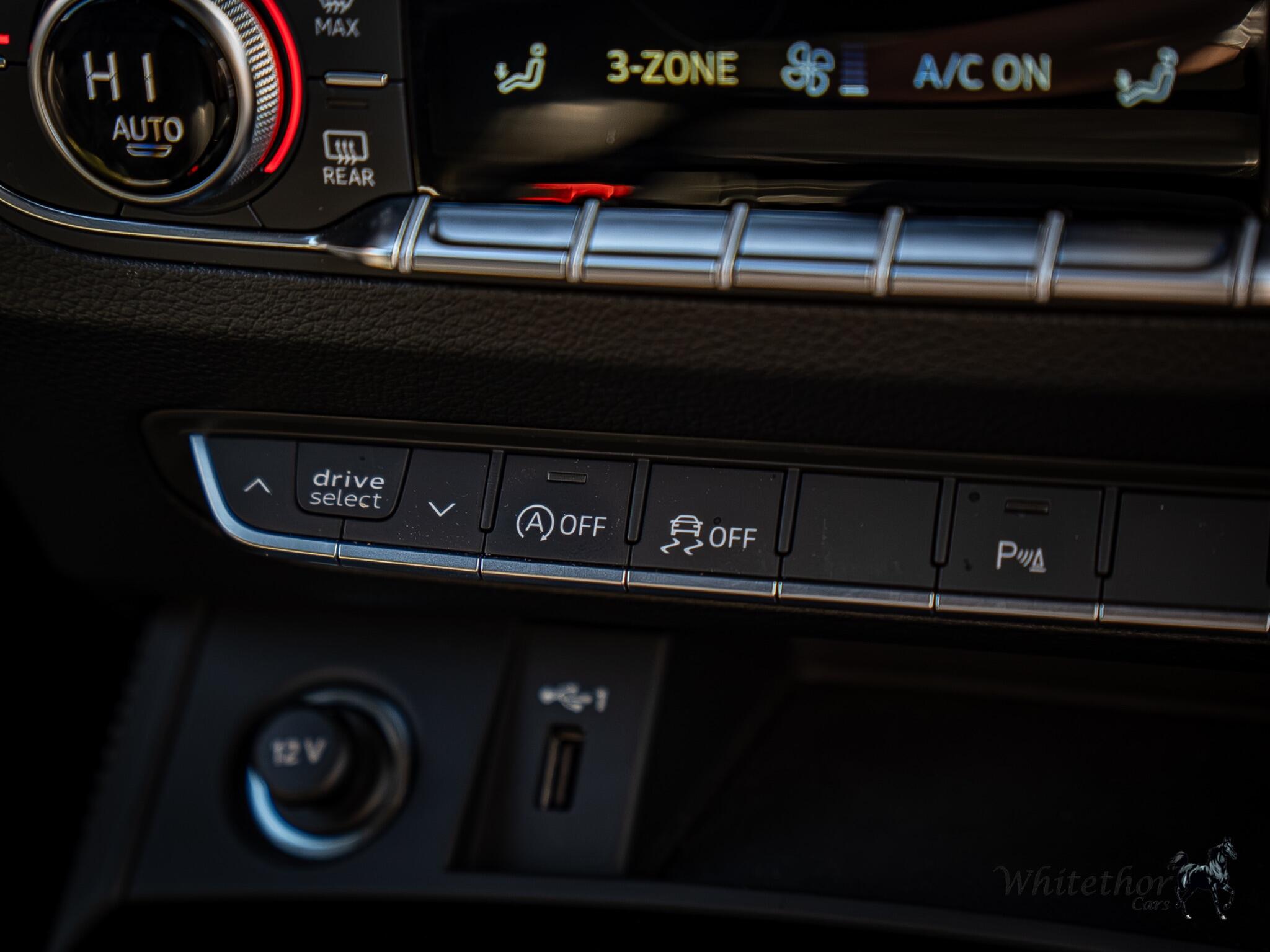 Audi Q5 view 24