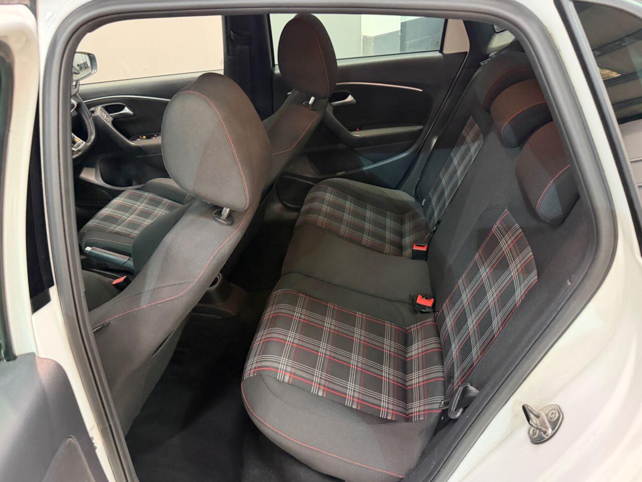 Volkswagen Polo view 23