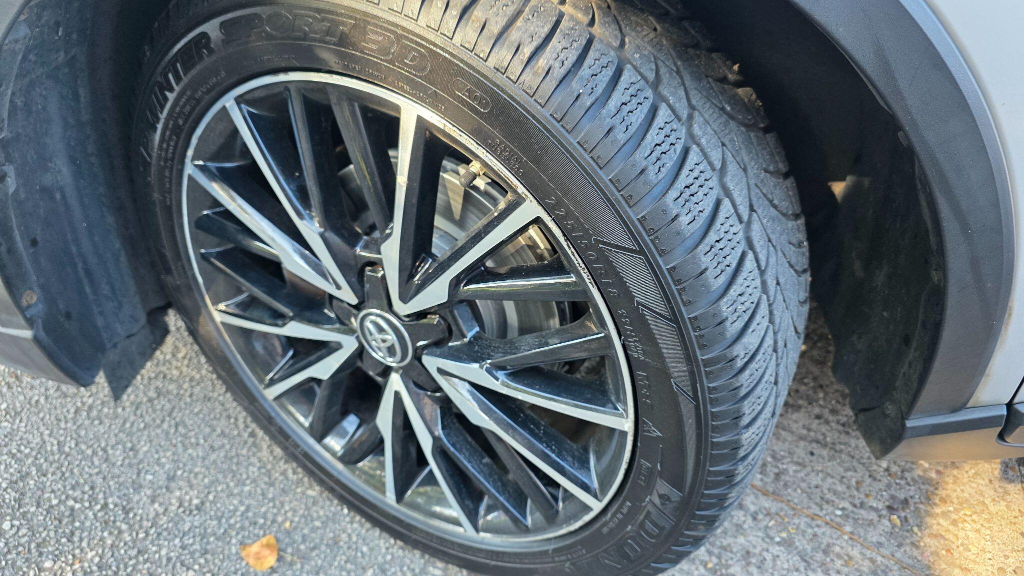 Toyota C-HR view 44