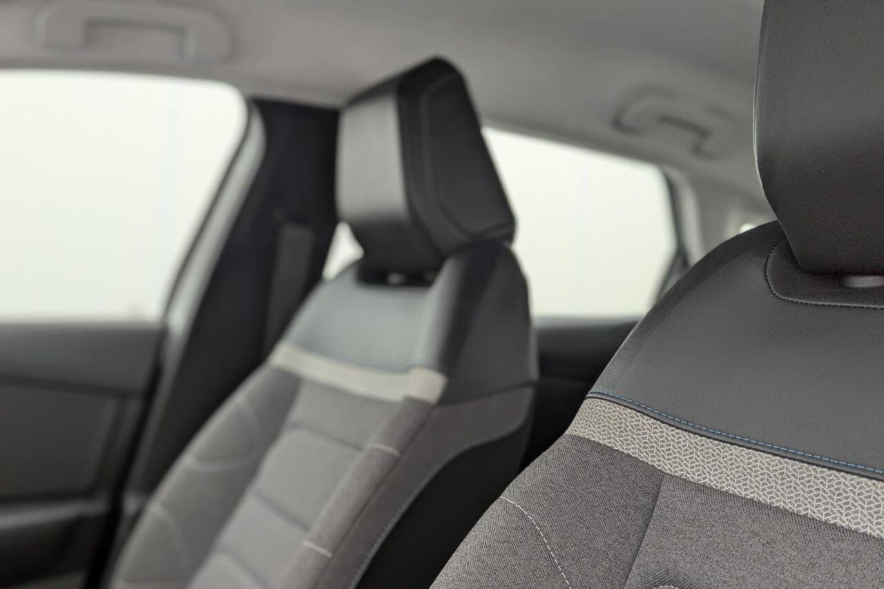 Citroen C4 view 27