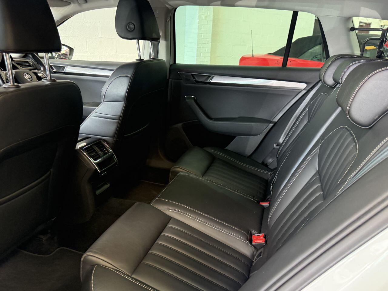 Skoda Superb view 59