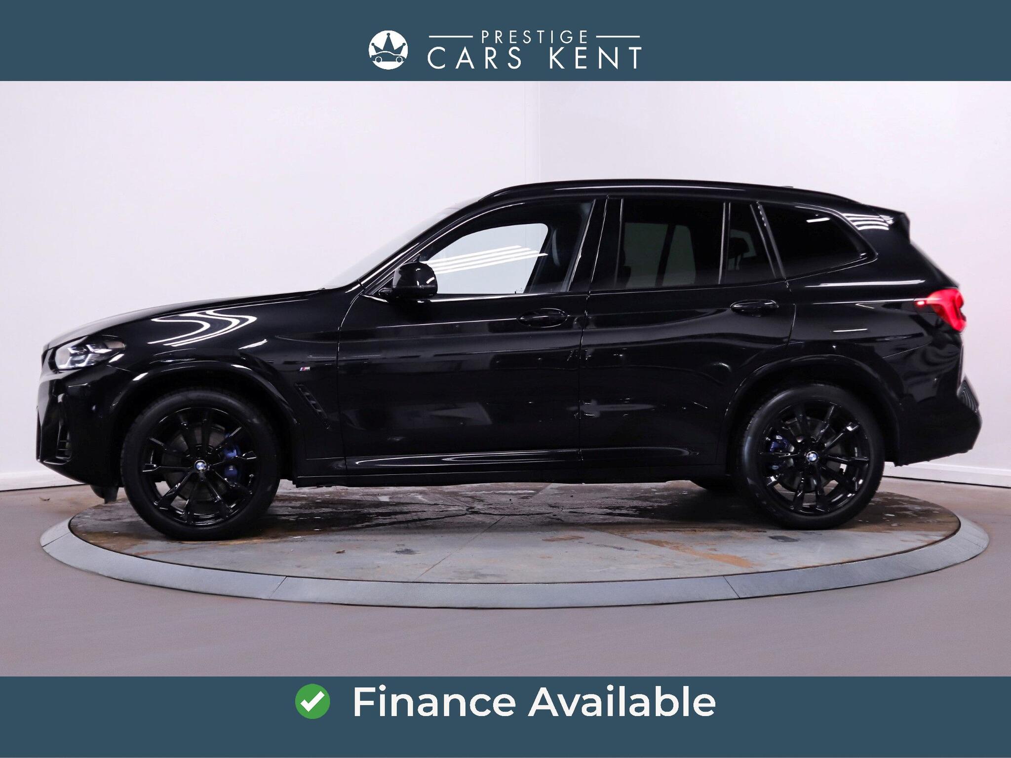 BMW X3 view 4