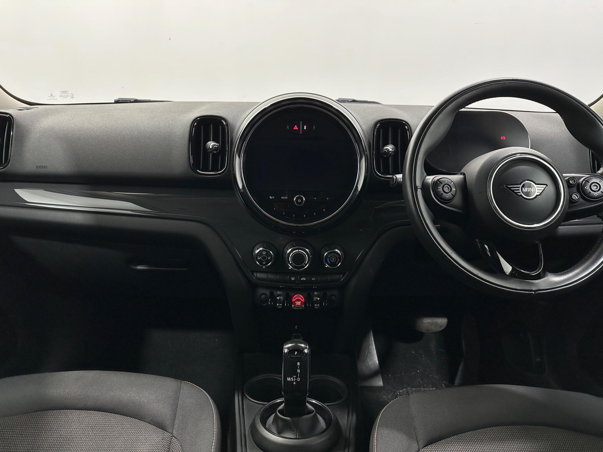 Mini Countryman view 20