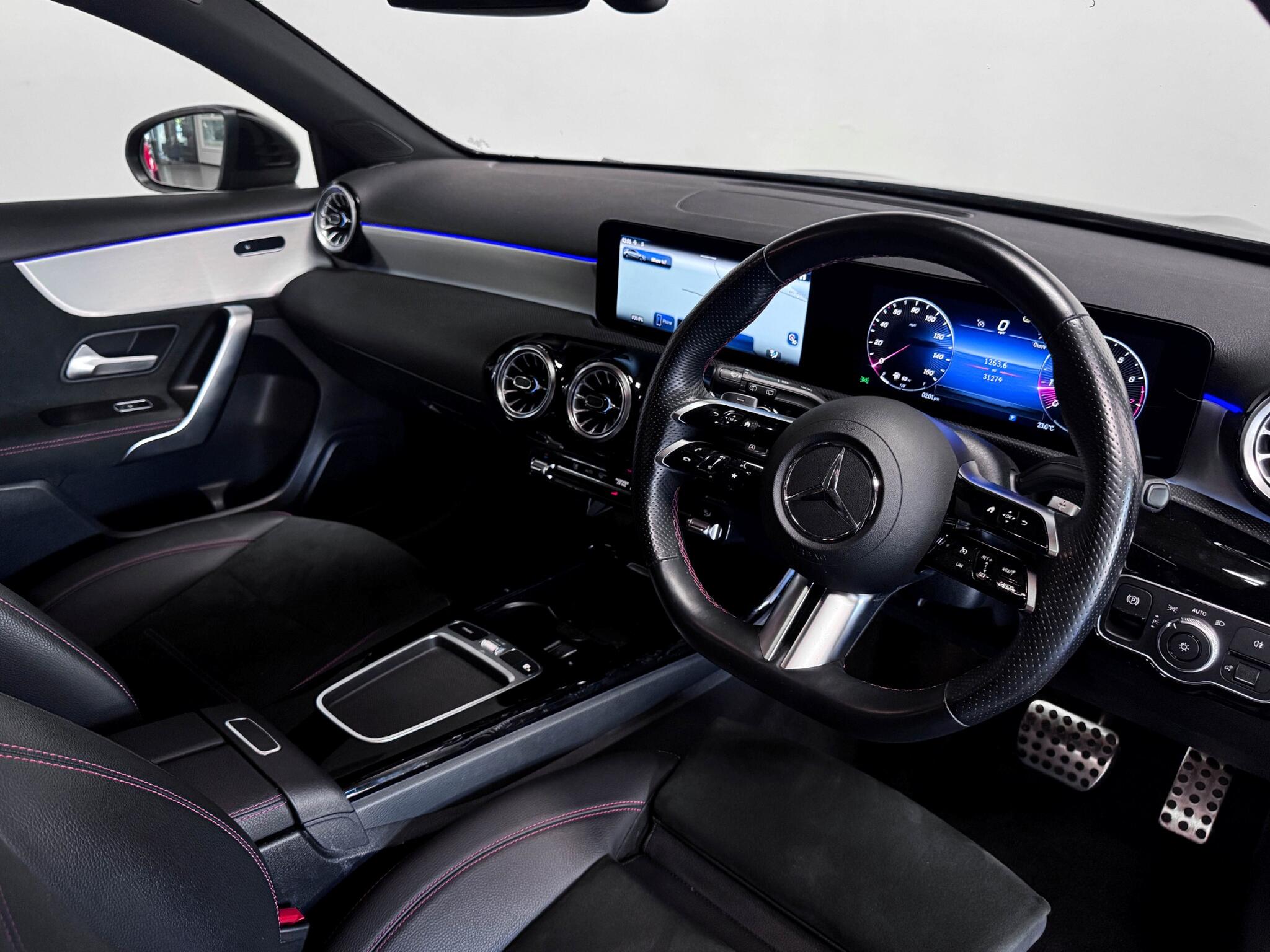 Mercedes-Benz A-Class view 18