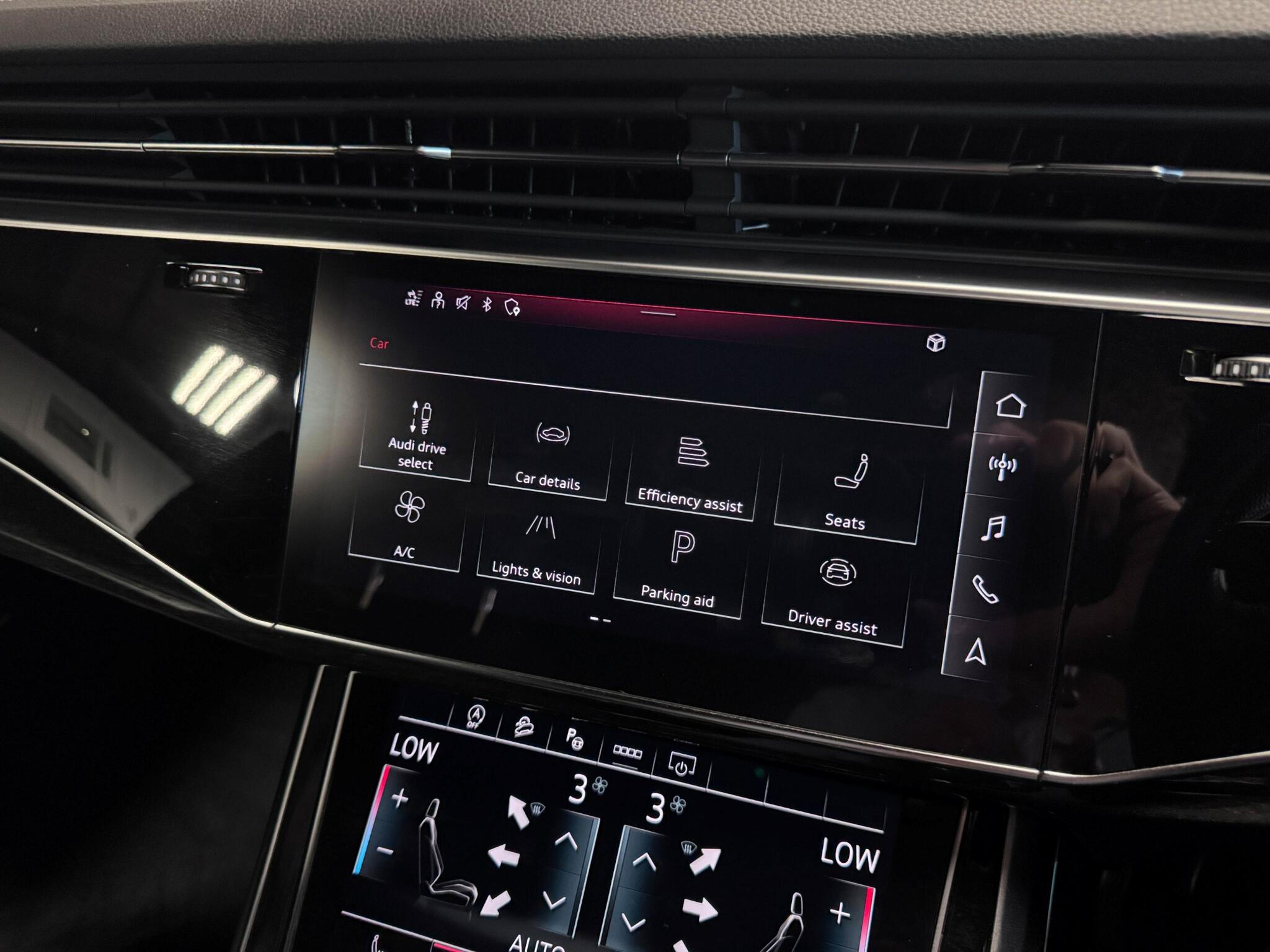 Audi Q8 view 51